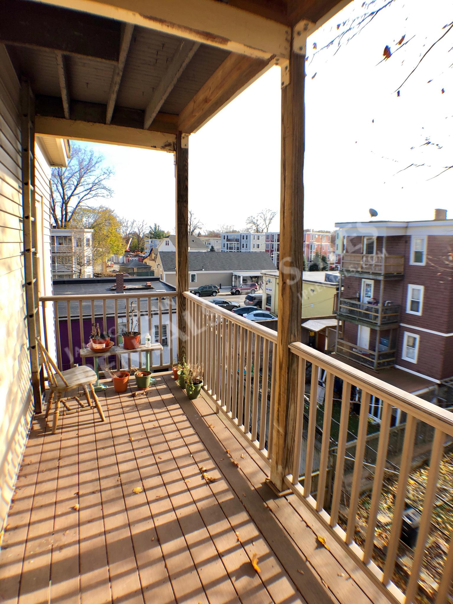 6 Lesher St, Roslindale