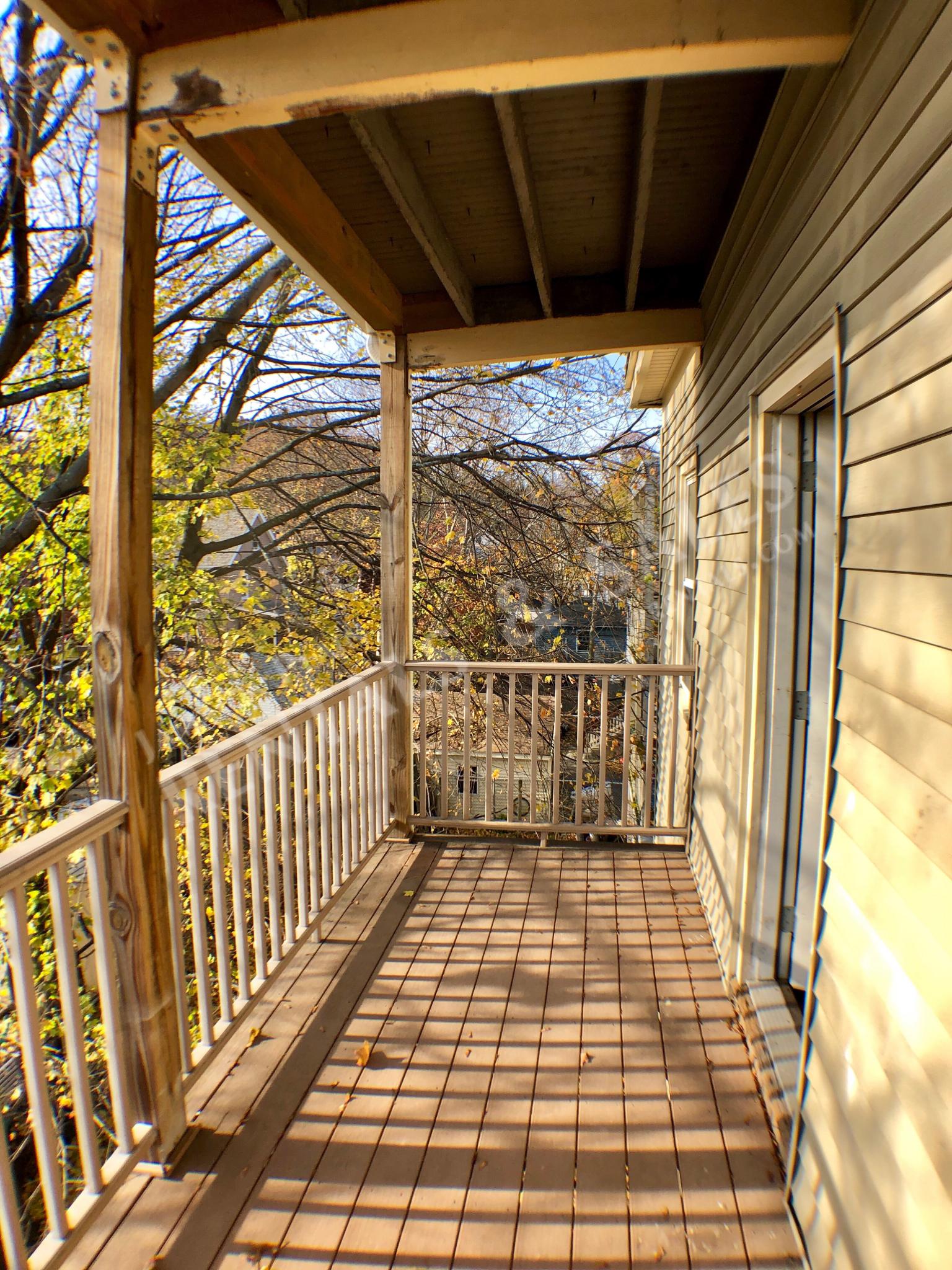 6 Lesher St, Roslindale