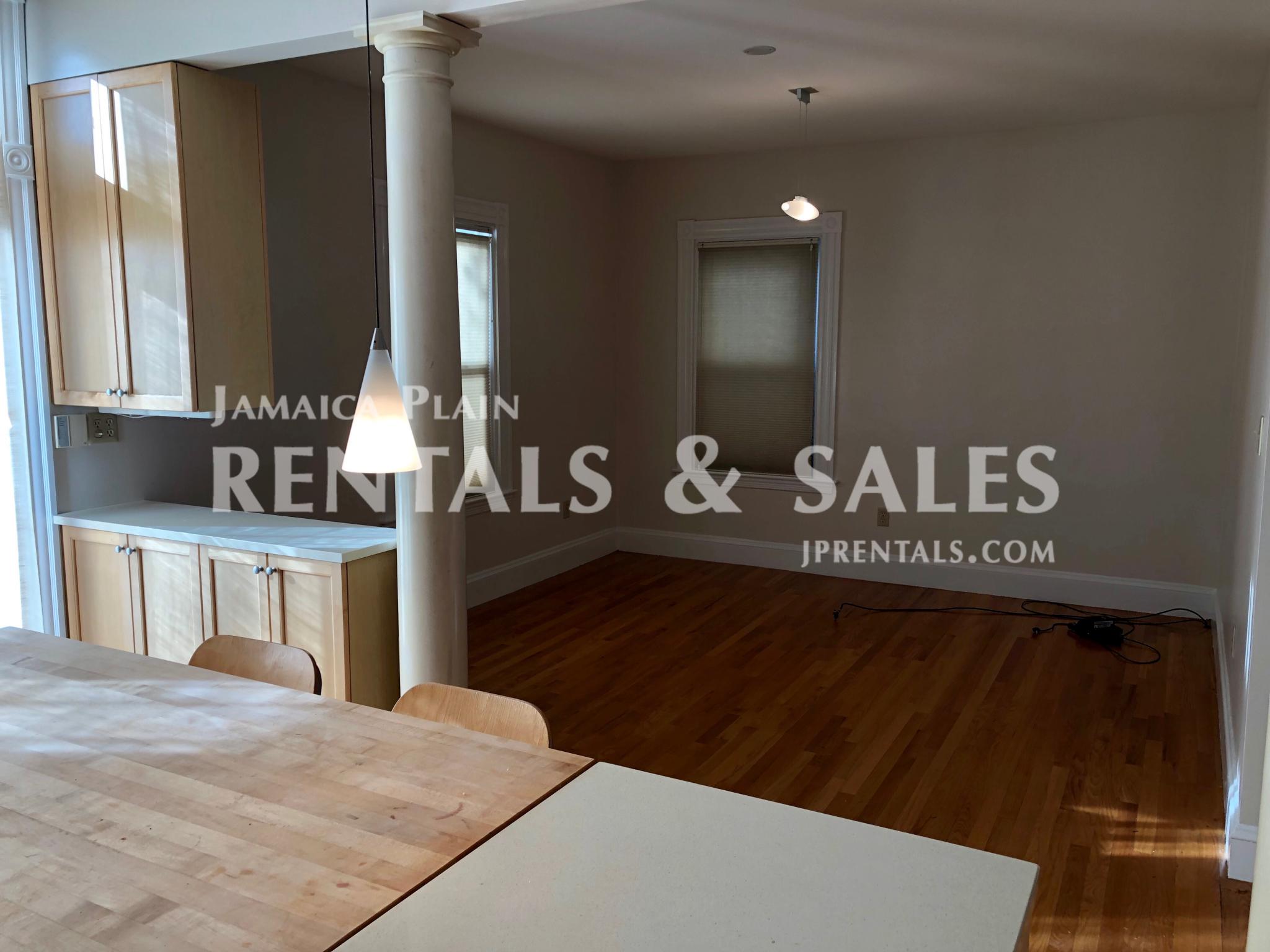 1 bed, 1 bath apartment for rent at 55 Rossmore Rd Unit 1, Jamaica Plain — photo 4 of 15