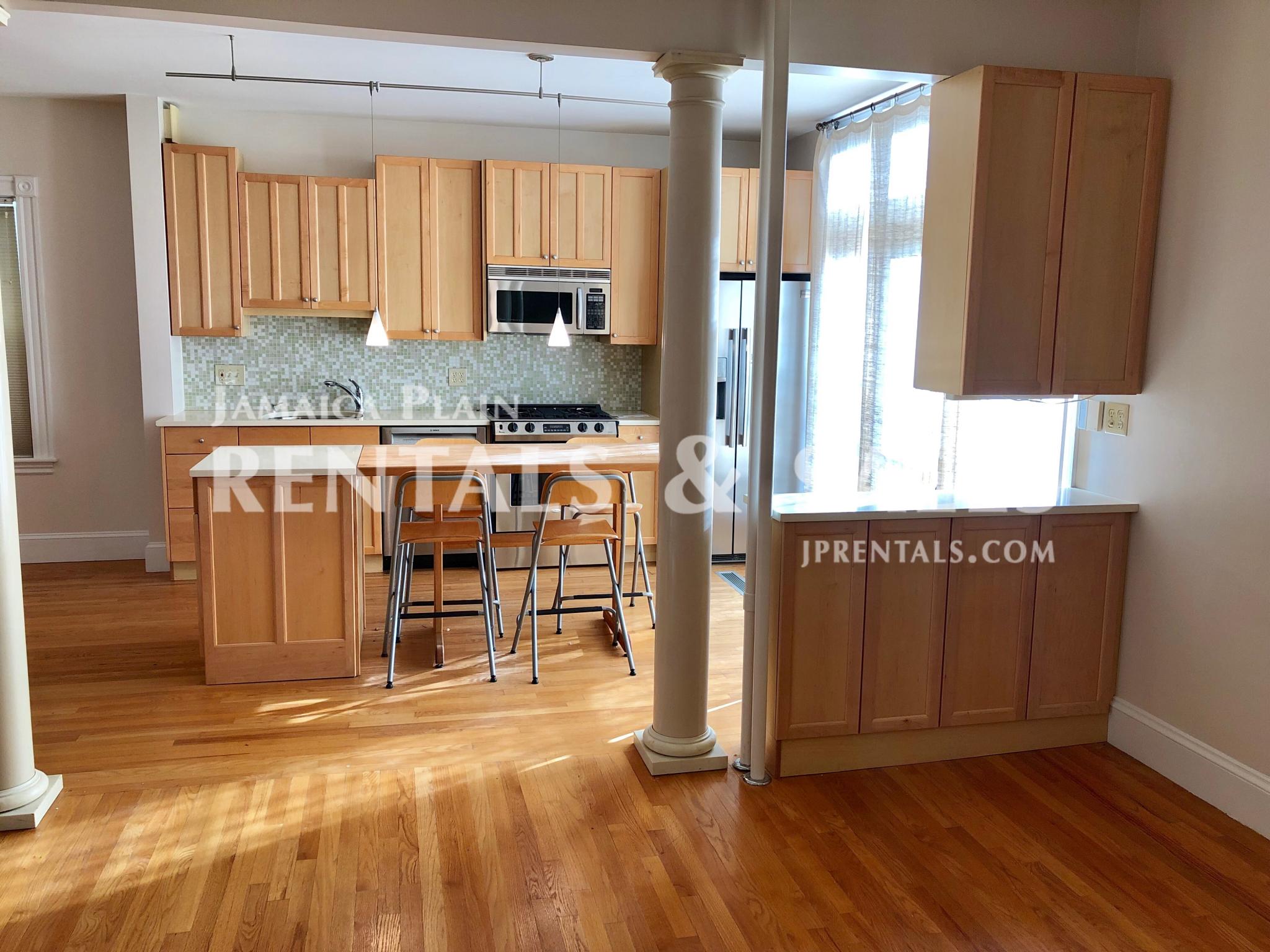 1 bed, 1 bath apartment for rent at 55 Rossmore Rd Unit 1, Jamaica Plain — photo 5 of 15