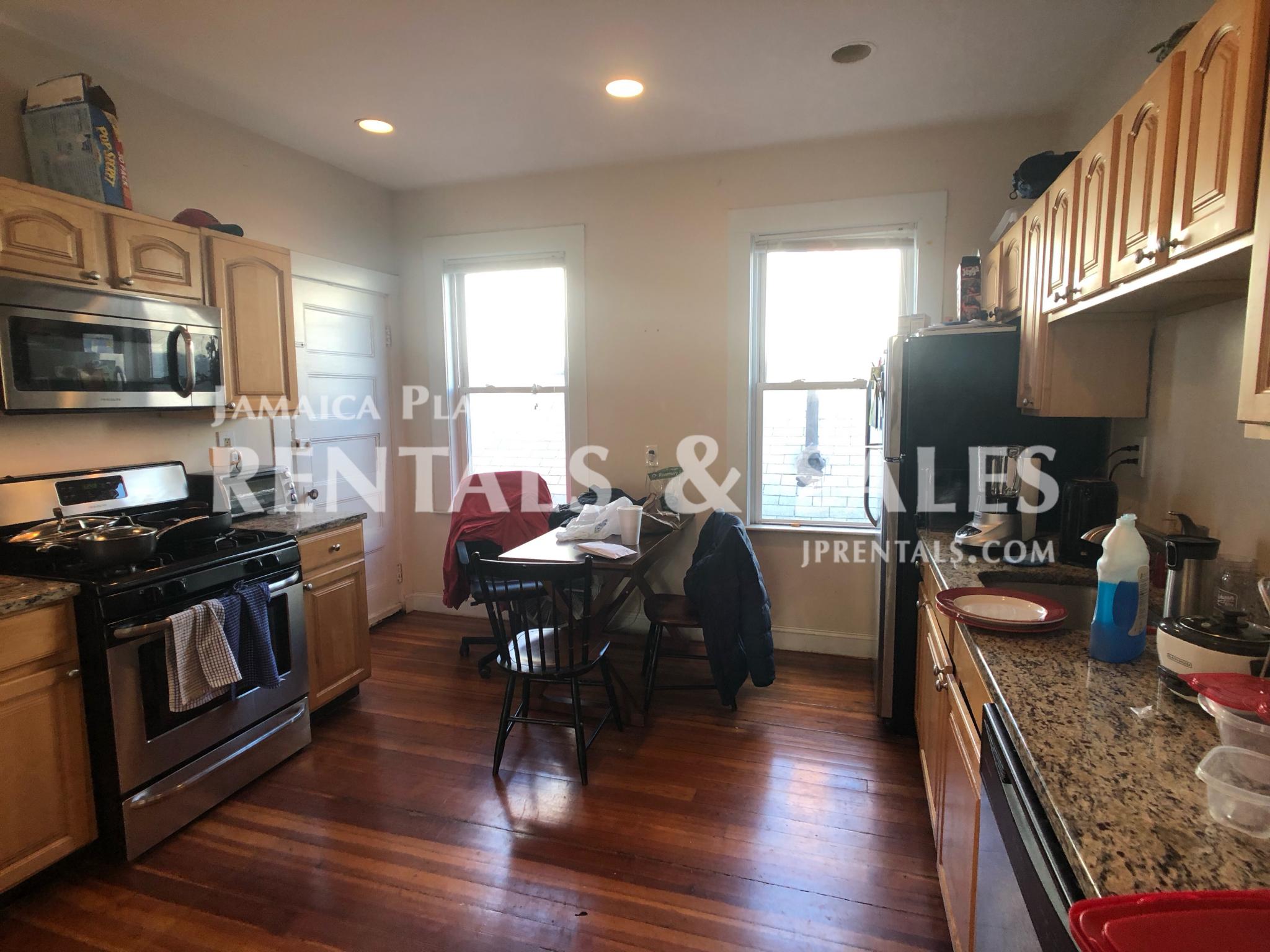 4 bed, 1.5 bath apartment for rent at 25 Forest Hills Unit 3 CO, Jamaica Plain — photo 2 of 7