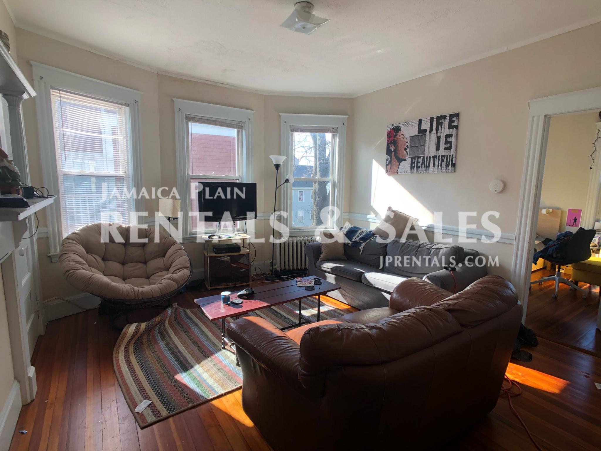 4 bed, 1.5 bath apartment for rent at 25 Forest Hills Unit 3 CO, Jamaica Plain — photo 3 of 7