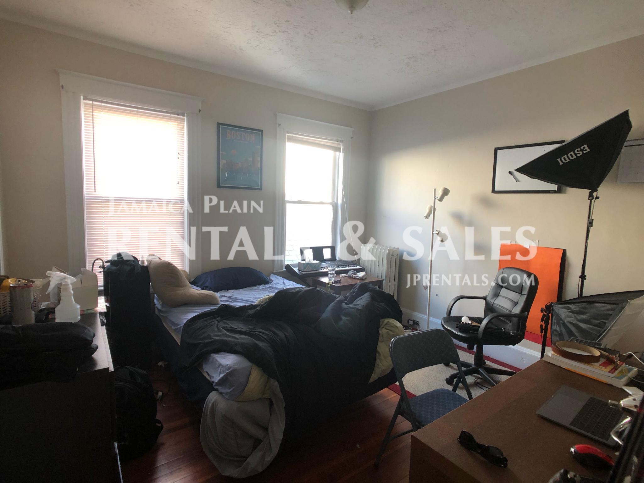 4 bed, 1.5 bath apartment for rent at 25 Forest Hills Unit 3 CO, Jamaica Plain — photo 7 of 7