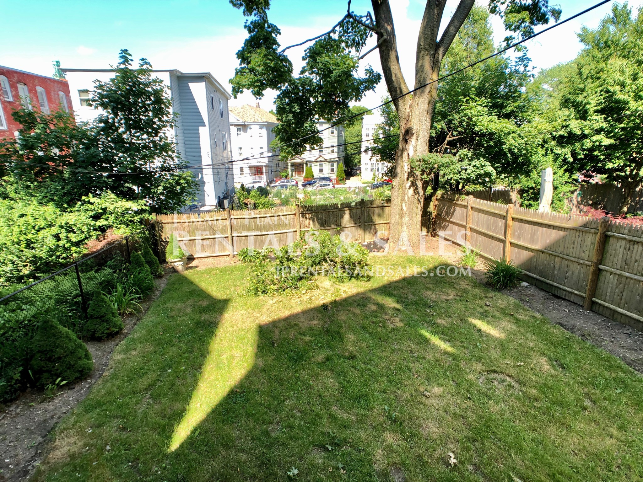 30 Sheridan St, Jamaica Plain