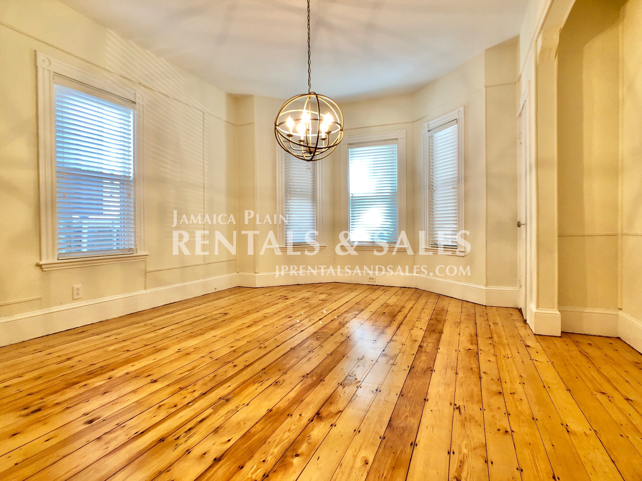 30 Sheridan St, Jamaica Plain