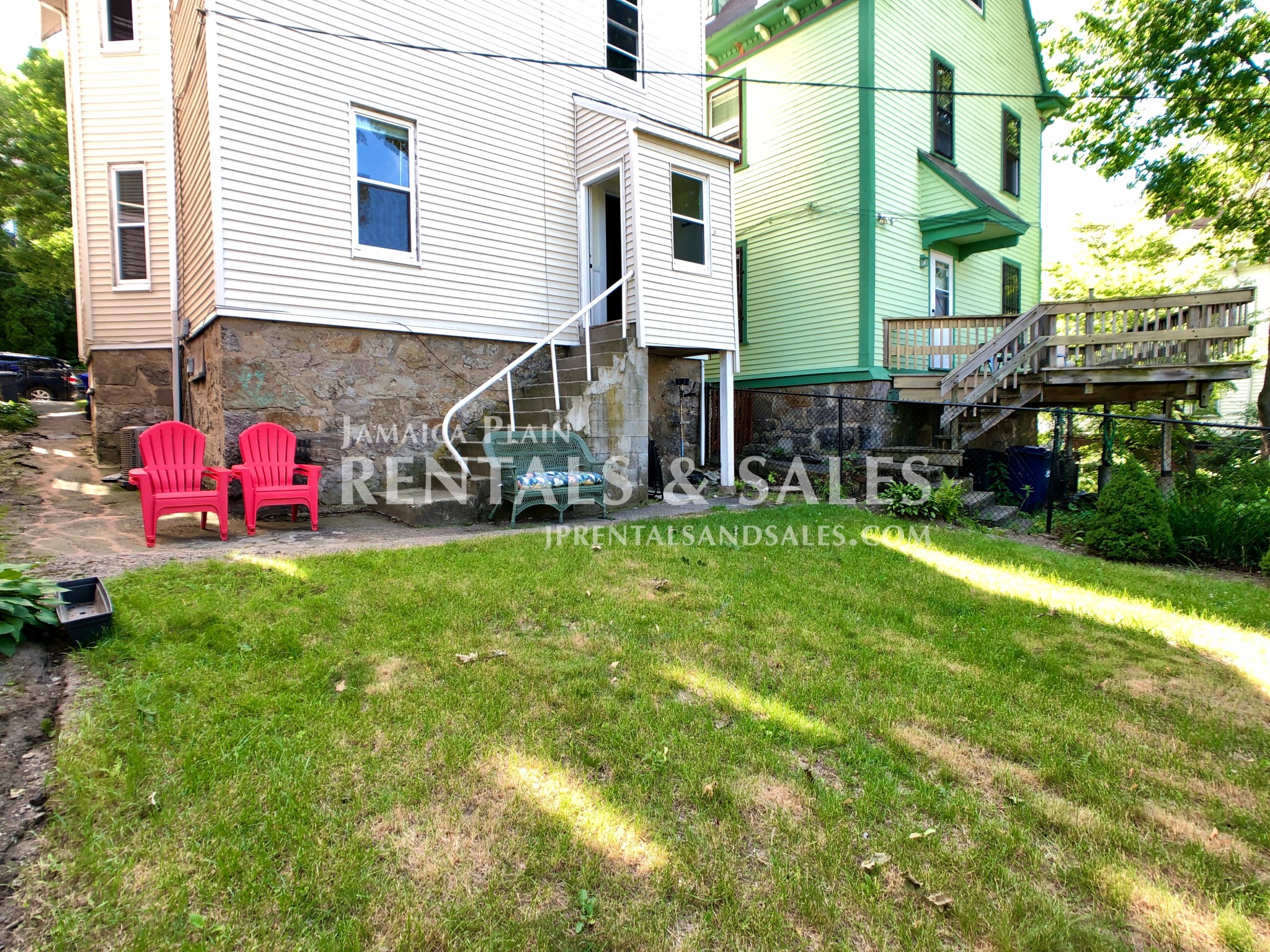 30 Sheridan St, Jamaica Plain