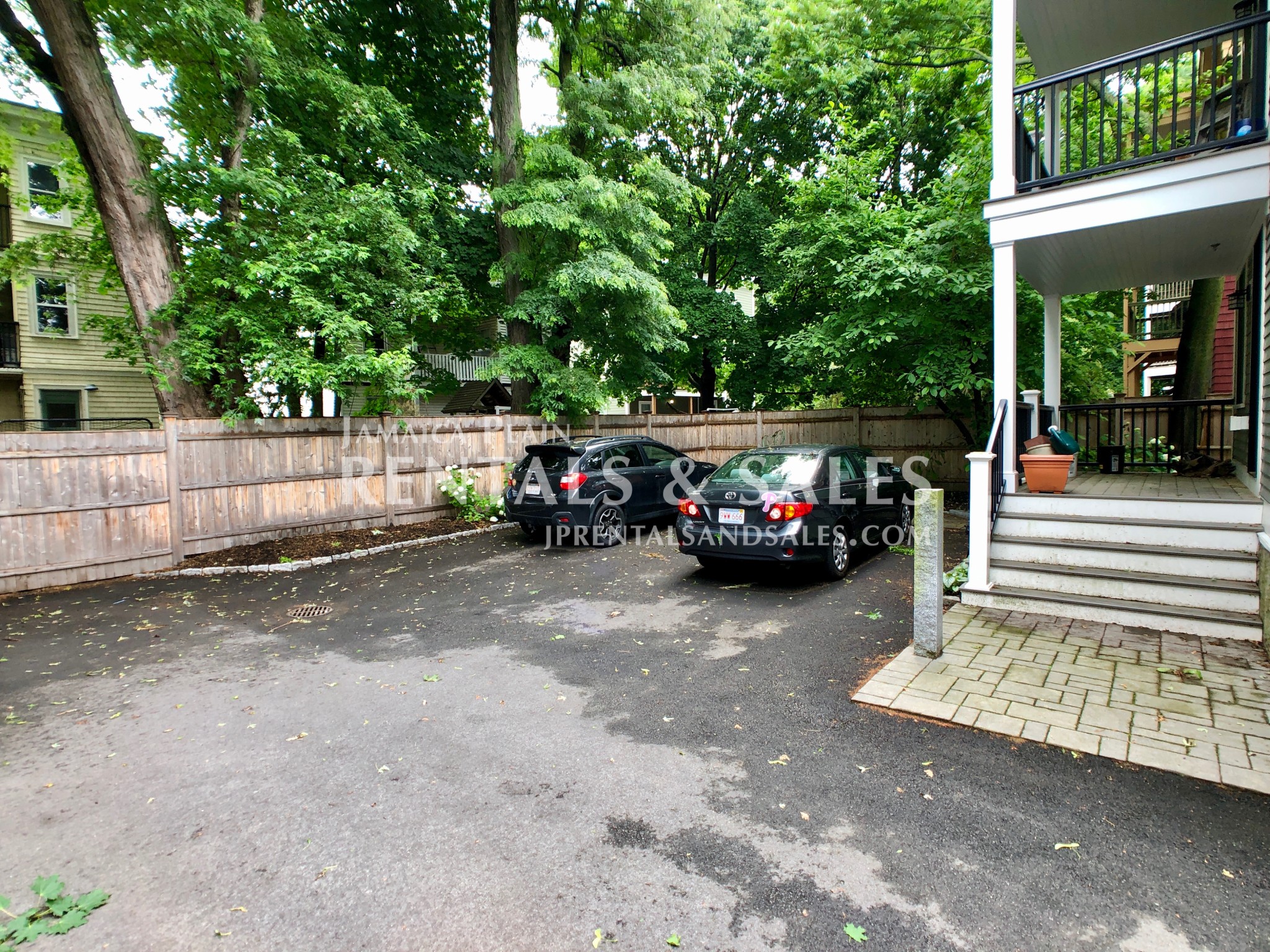 88 Rossmore Rd, Jamaica Plain