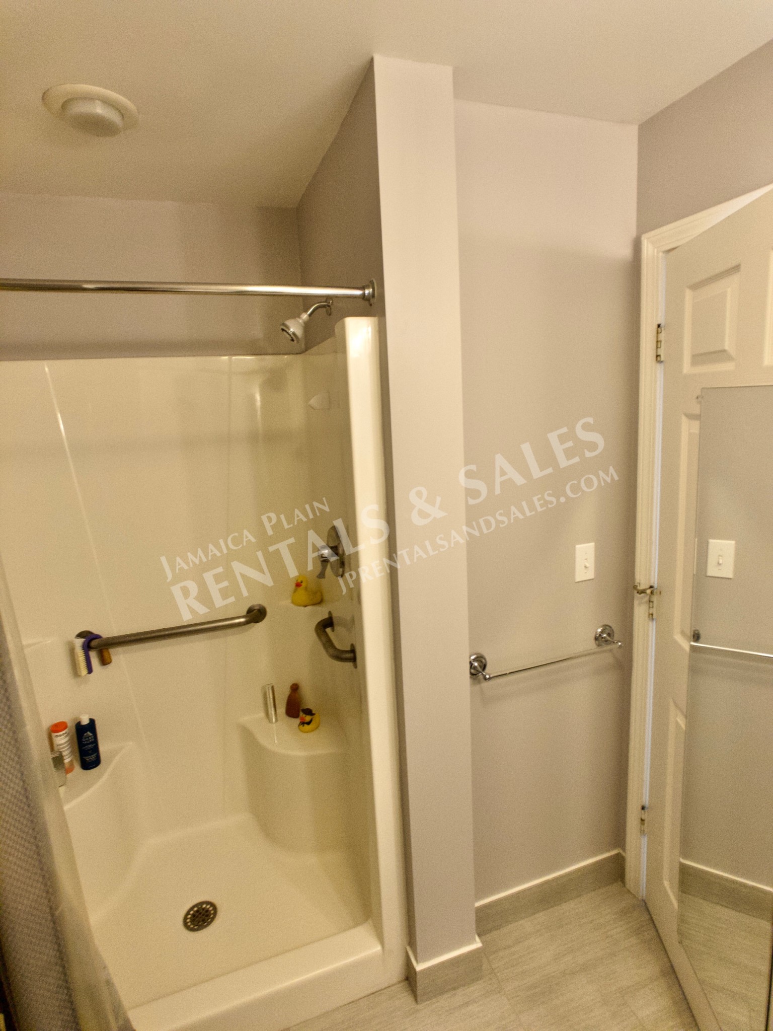 332 Jamaicaway, Jamaica Plain