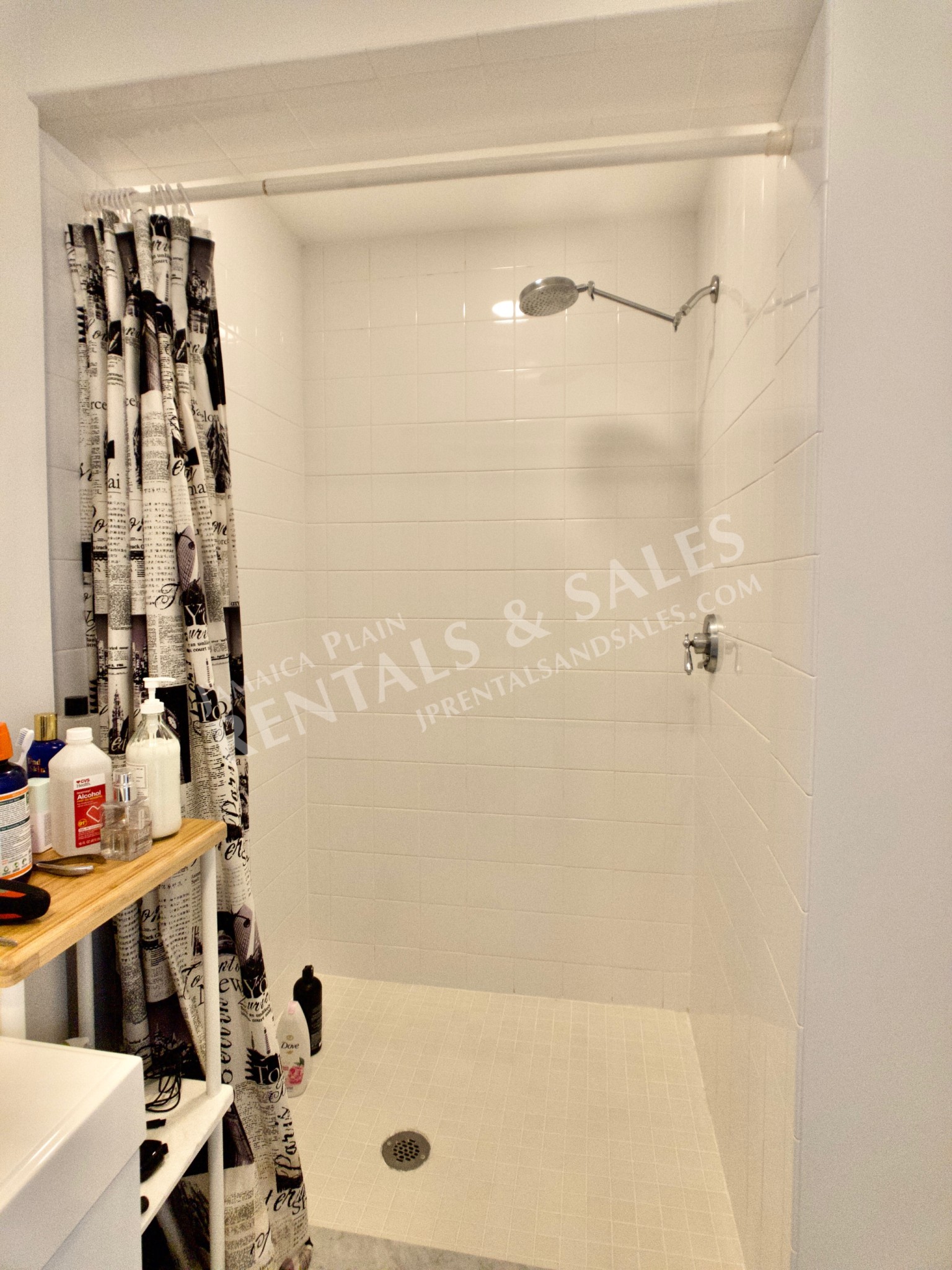 332 Jamaicaway, Jamaica Plain