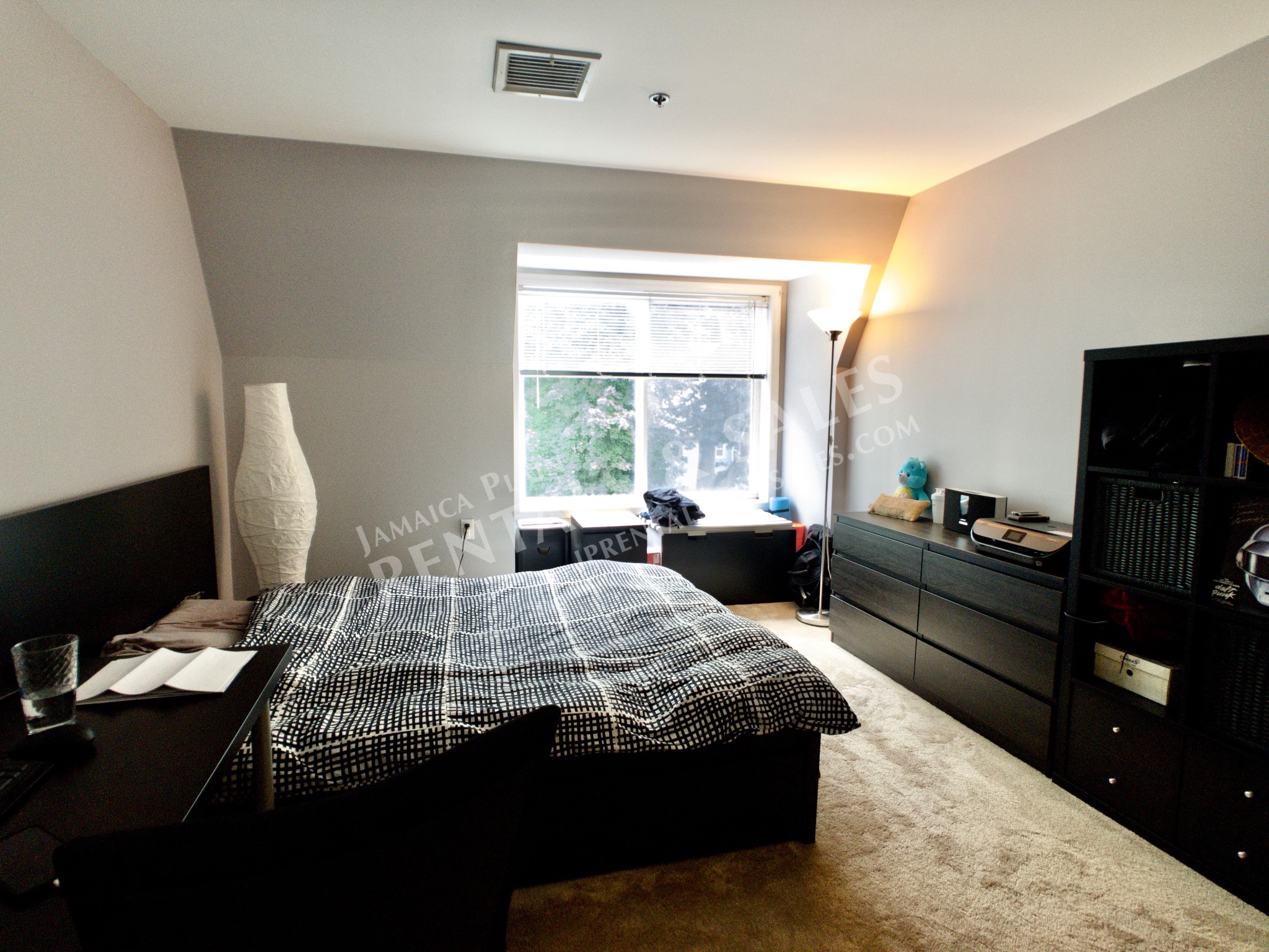 332 Jamaicaway, Jamaica Plain