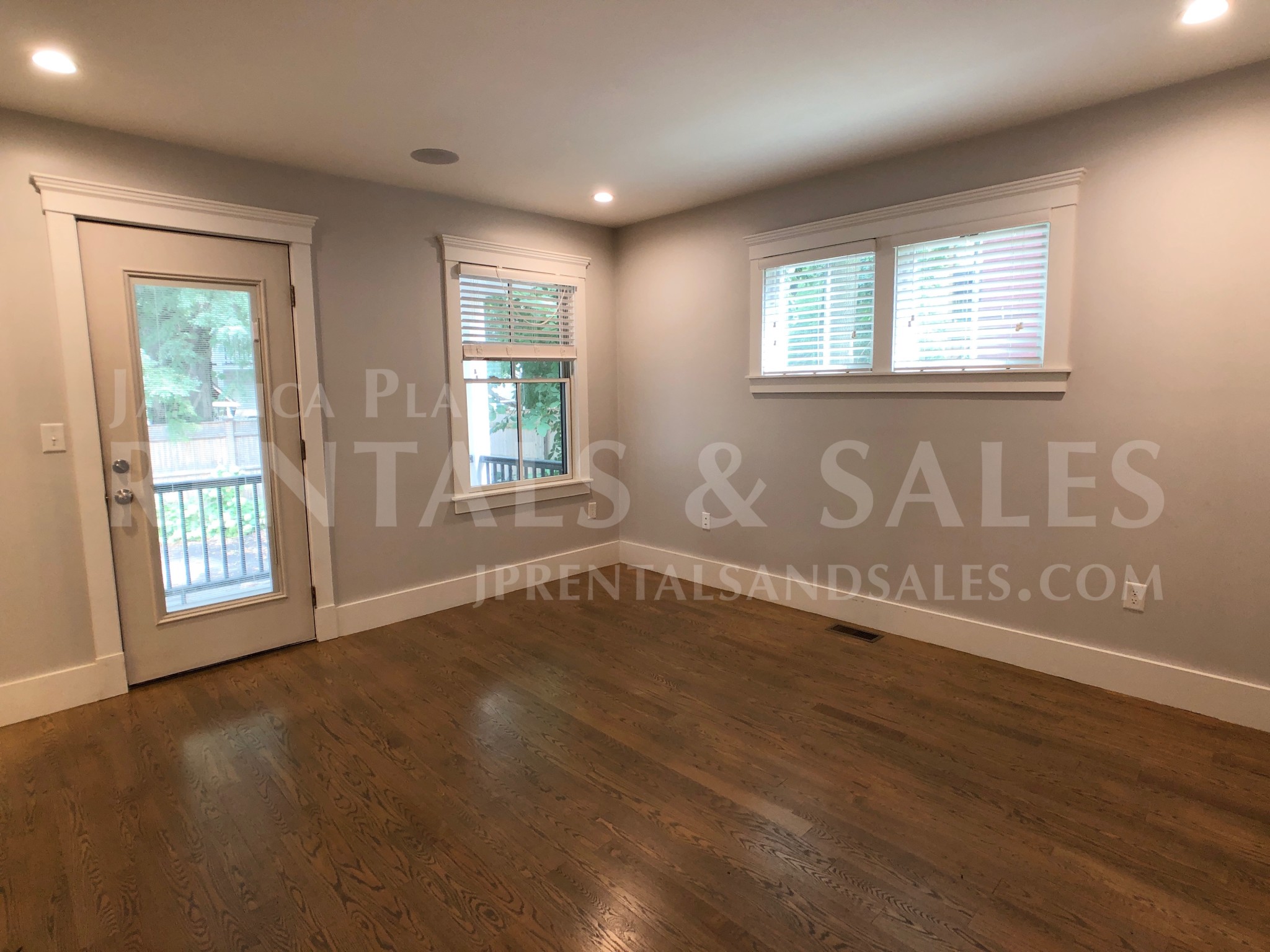 88 Rossmore Rd, Jamaica Plain