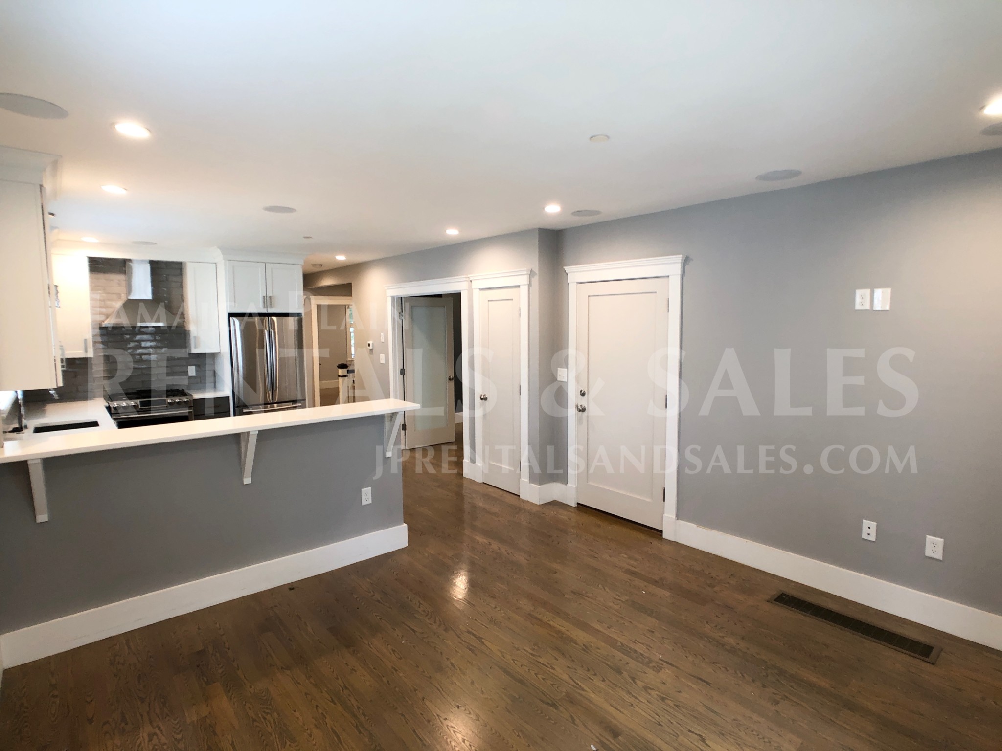 88 Rossmore Rd, Jamaica Plain