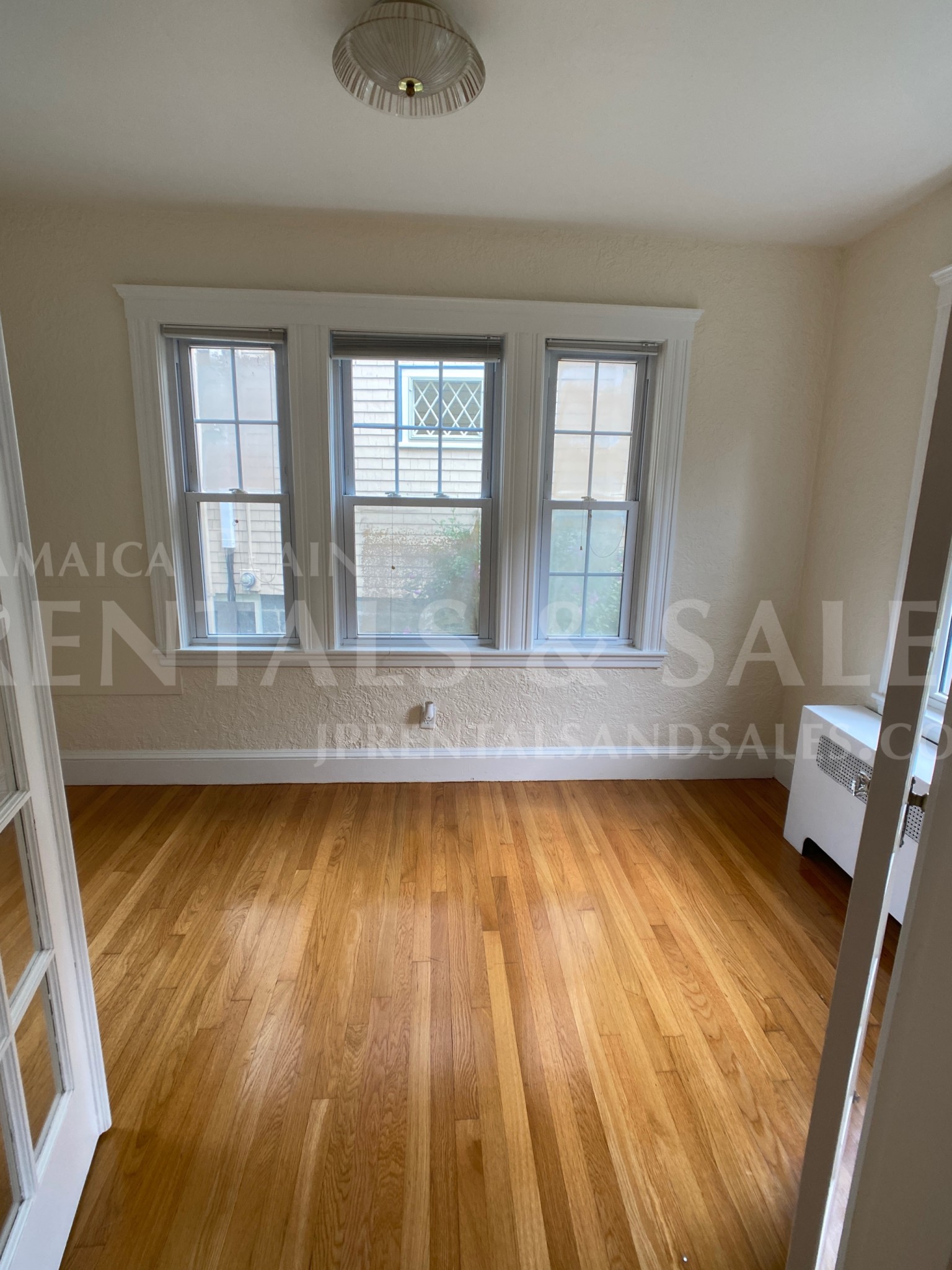 2 bed, 1 bath apartment for rent at 56 Robinwood Ave Unit 2, Jamaica Plain — photo 12 of 19