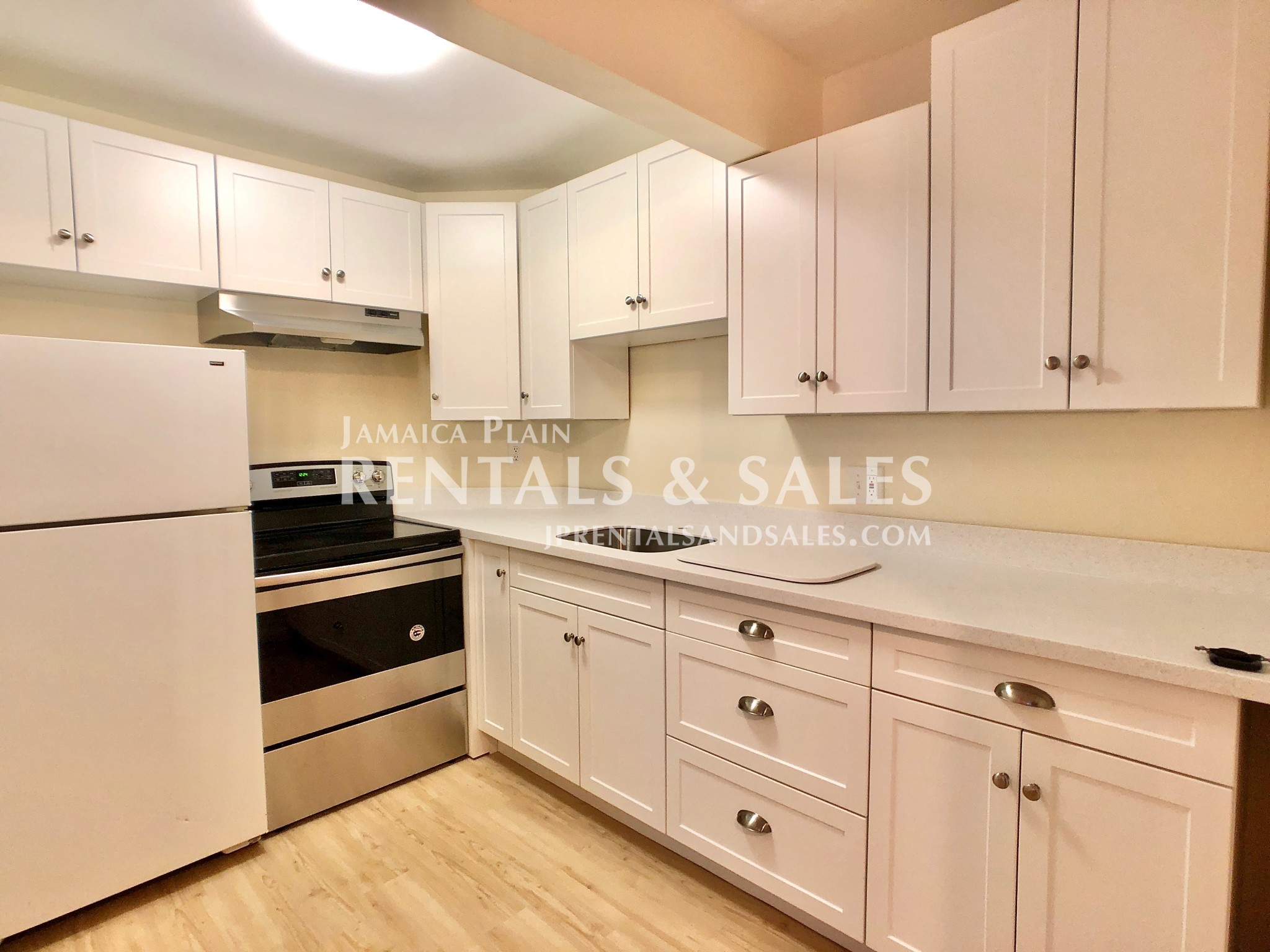 804 Centre St, Jamaica Plain