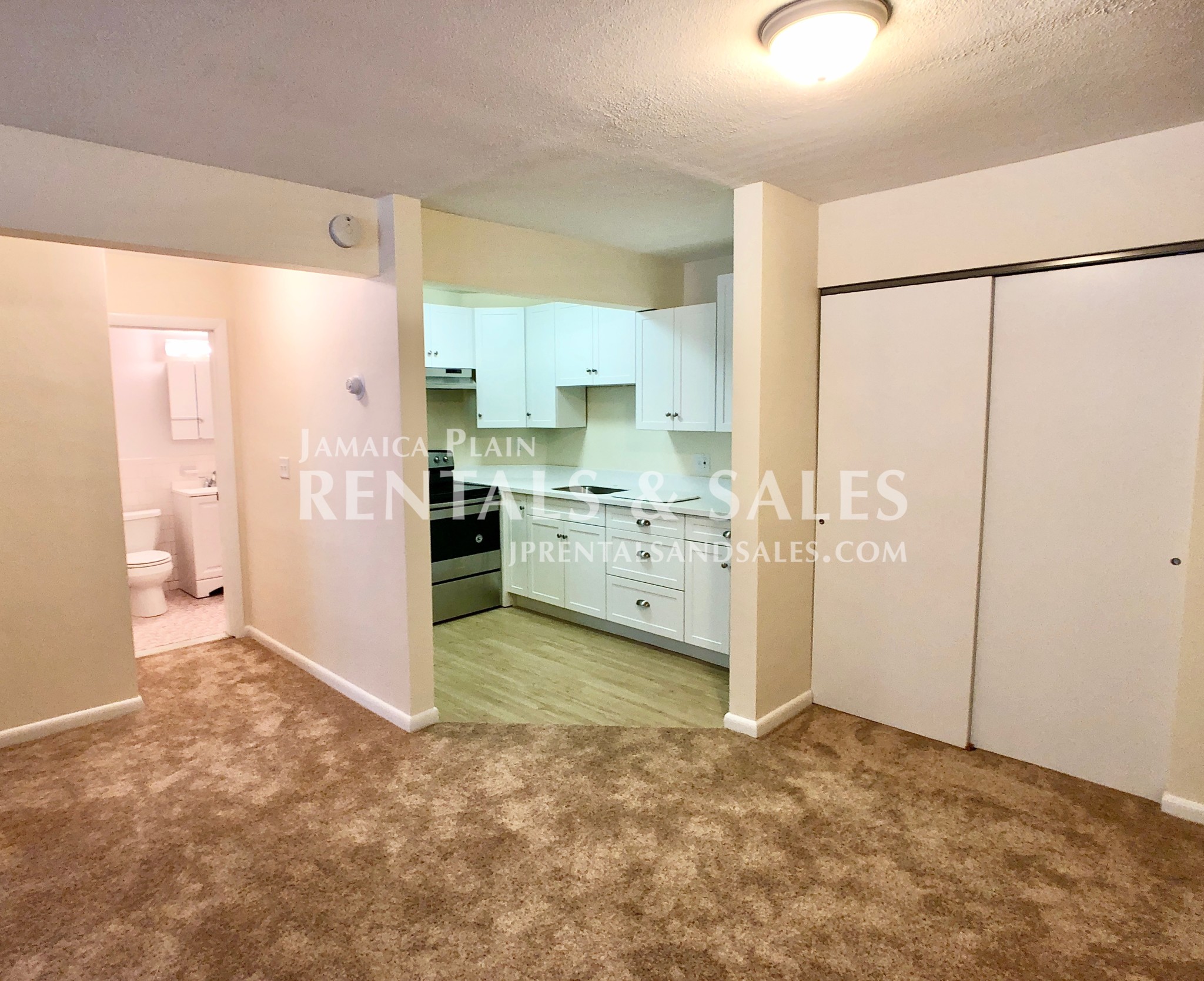 804 Centre St, Jamaica Plain