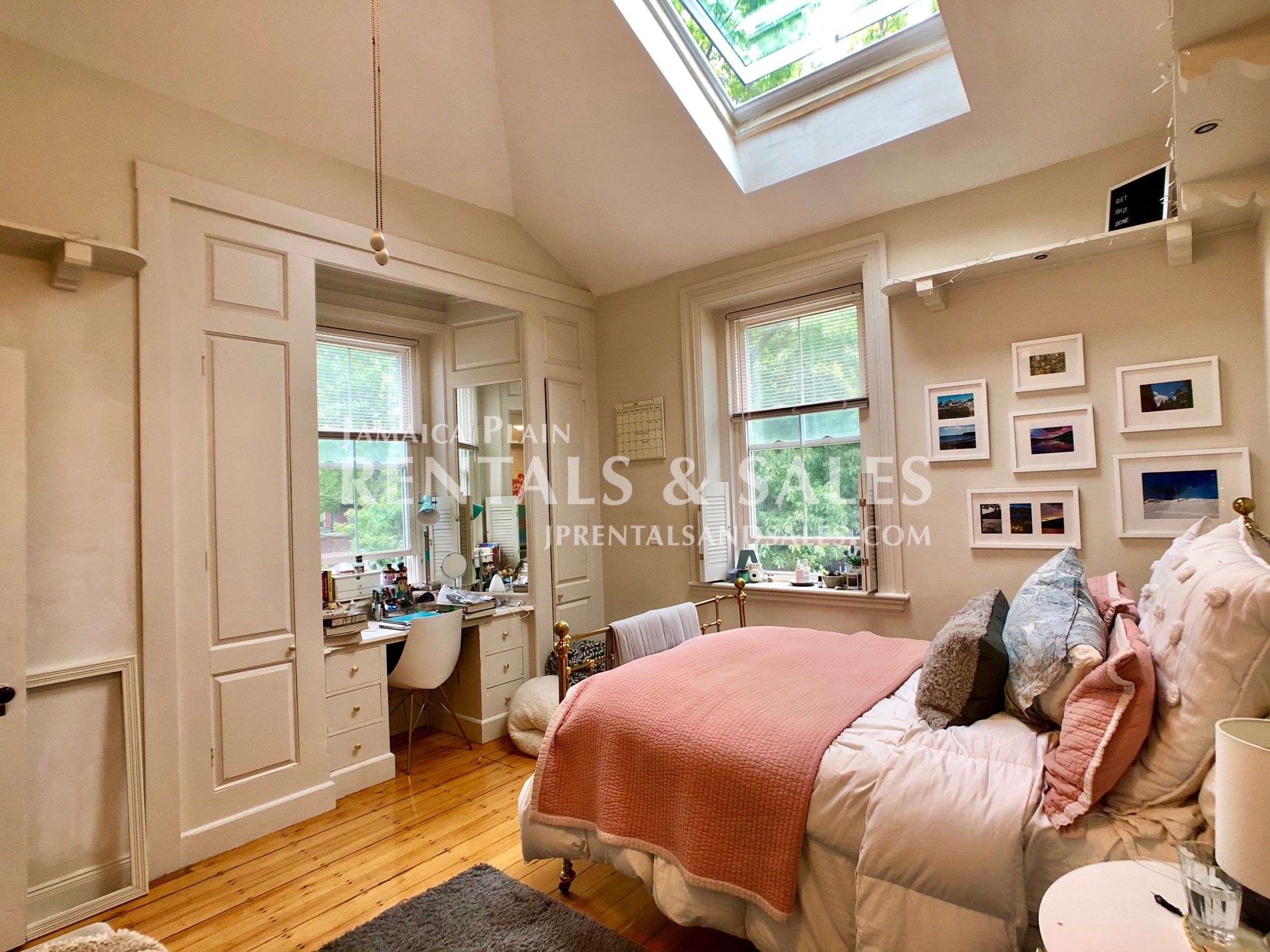 3 bed, 2 bath apartment for rent at 61 Pond St Unit 2, Jamaica Plain — photo 15 of 27