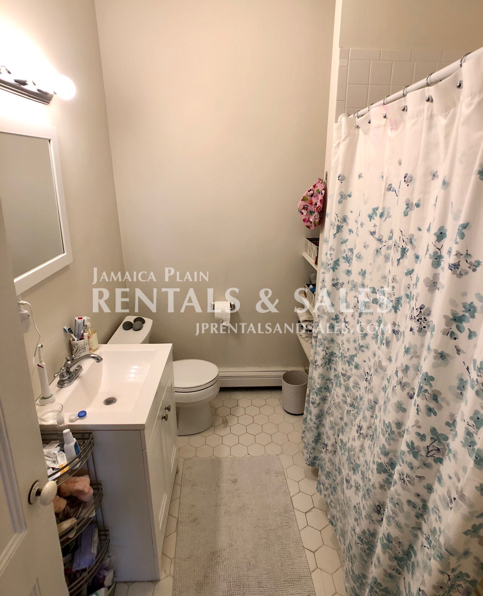 3 bed, 2 bath apartment for rent at 61 Pond St Unit 2, Jamaica Plain — photo 21 of 27