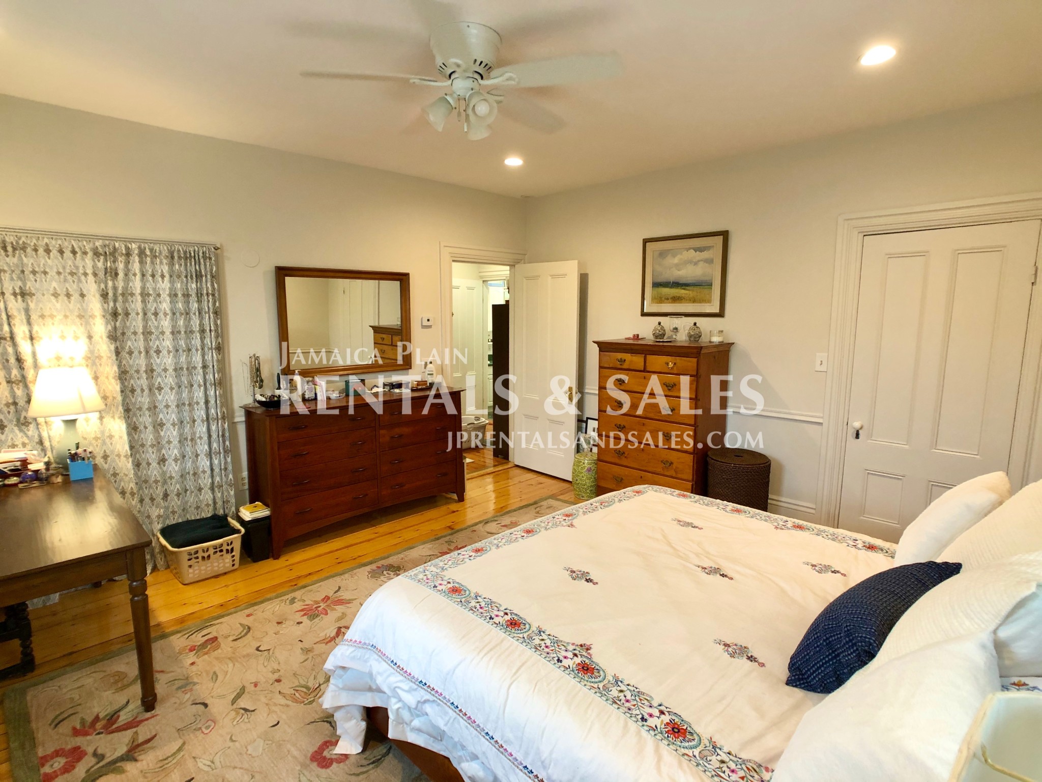 3 bed, 2 bath apartment for rent at 61 Pond St Unit 2, Jamaica Plain — photo 6 of 27