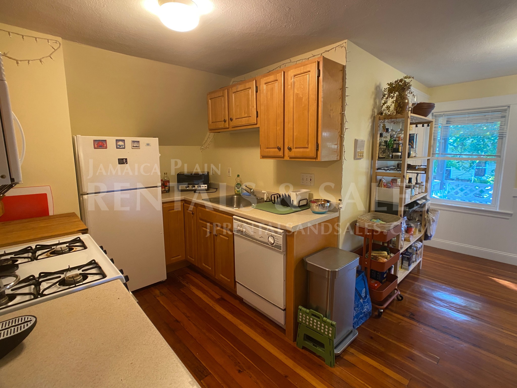 1 bed, 1 bath apartment for rent at 8 Mendelssohn St Unit 3, Roslindale — photo 3 of 14
