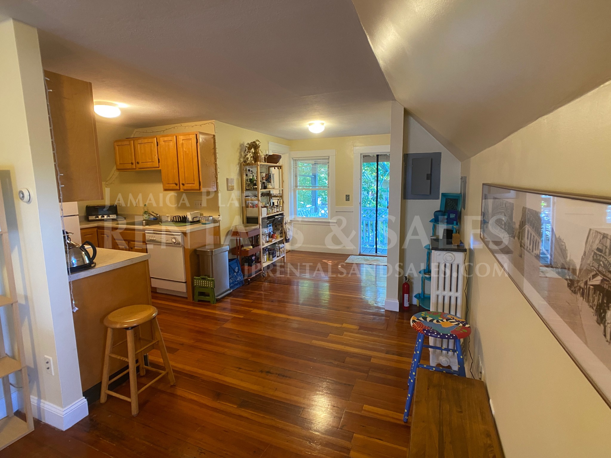 1 bed, 1 bath apartment for rent at 8 Mendelssohn St Unit 3, Roslindale — photo 2 of 14