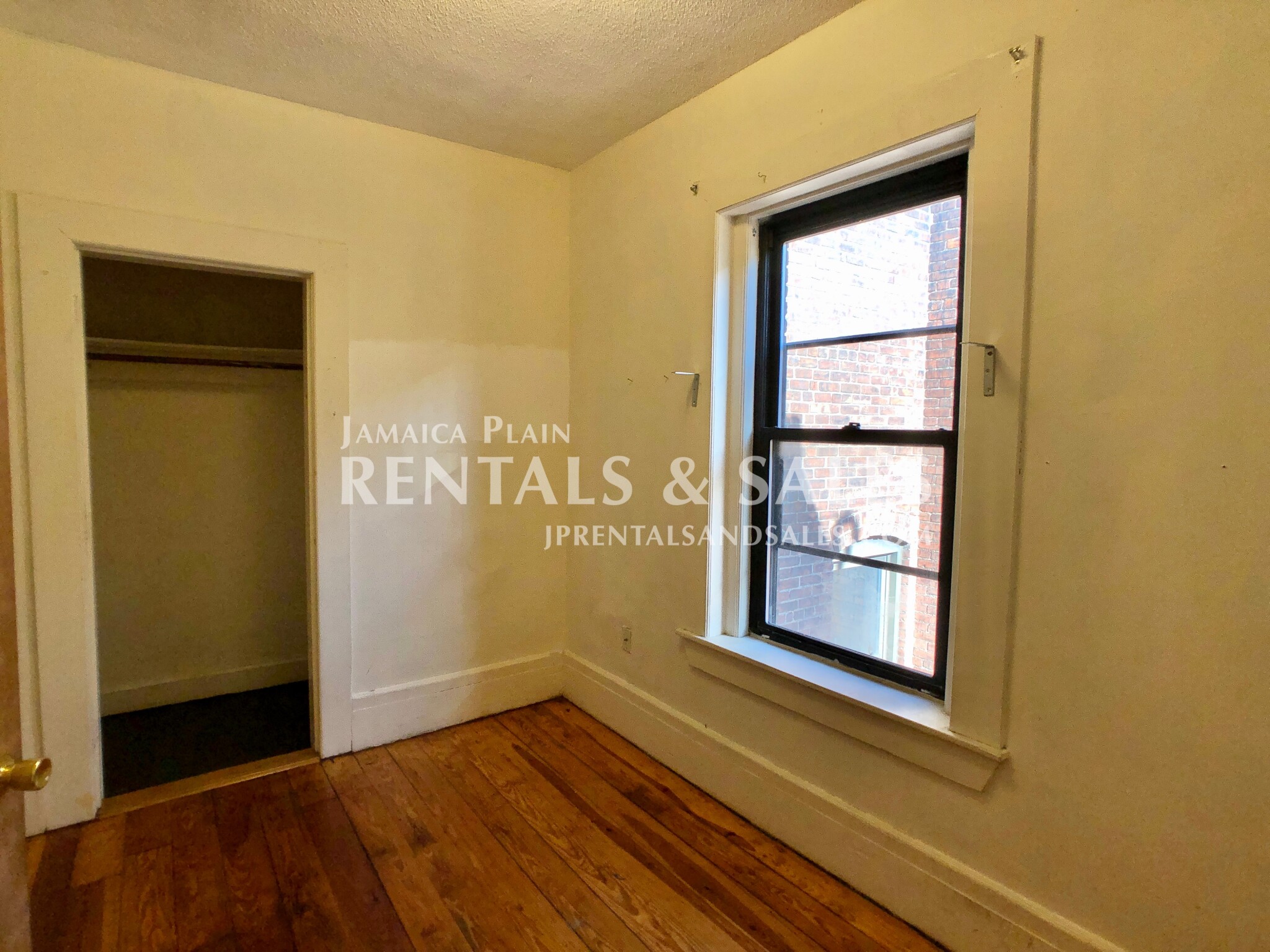 5 bed, 1 bath apartment for rent at 3 Glen Rd Unit 3 BR, Jamaica Plain — photo 11 of 11