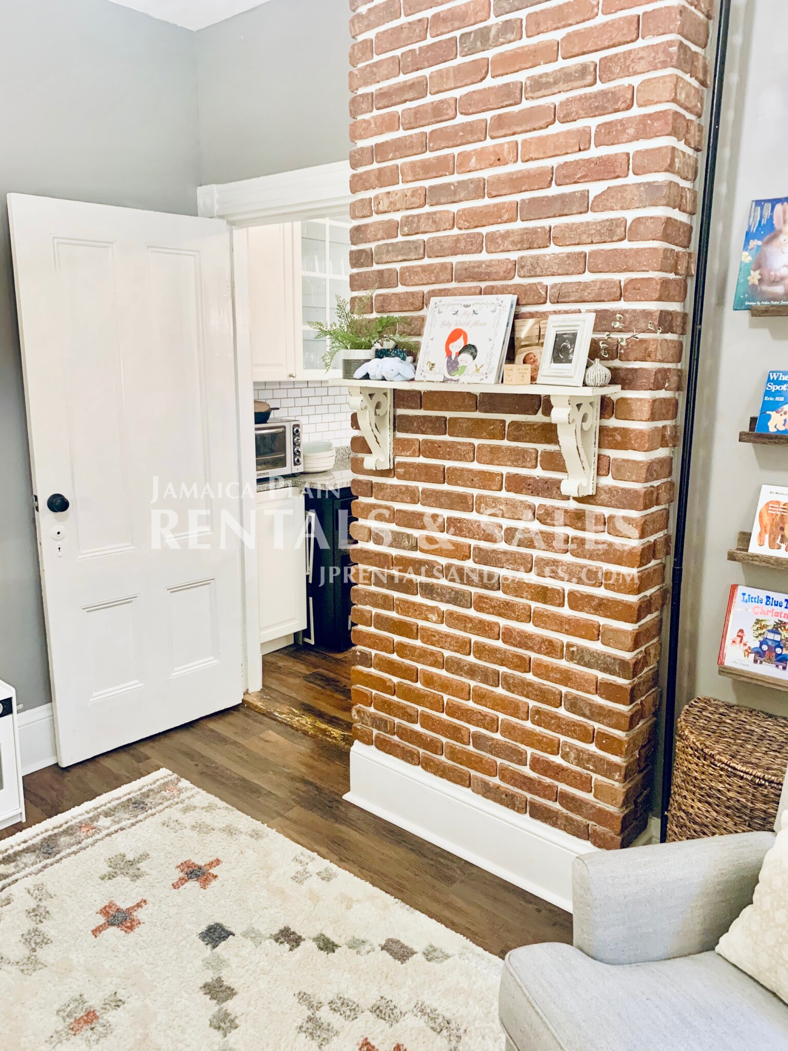2 bed, 1 bath apartment for rent at 64 Mozart St Unit 1, Jamaica Plain — photo 11 of 14