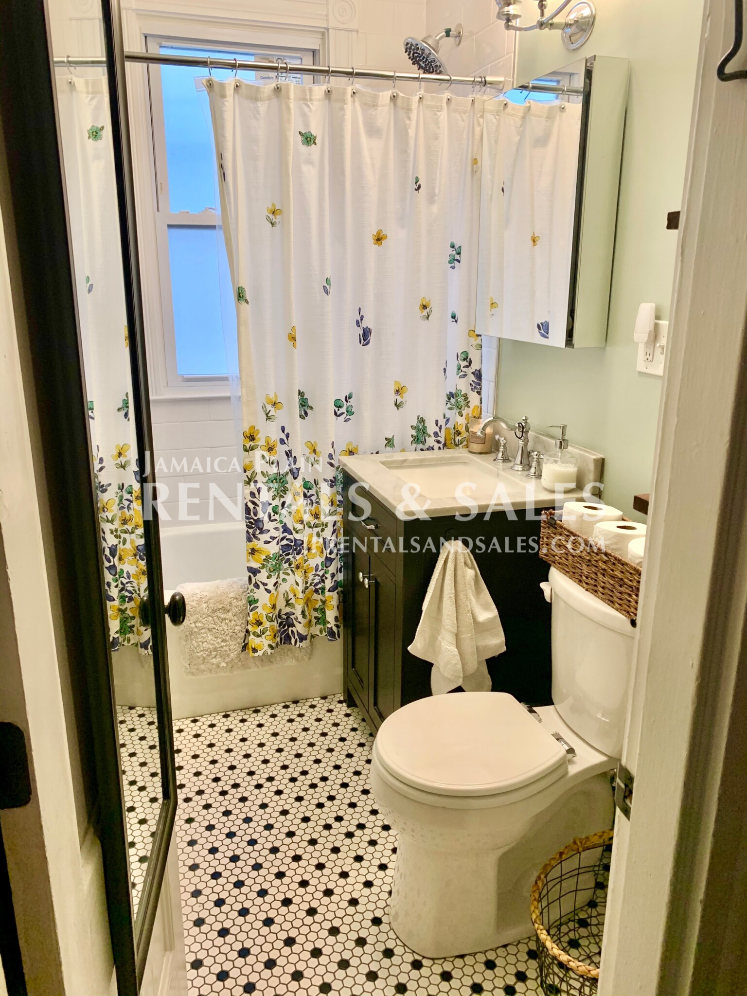 2 bed, 1 bath apartment for rent at 64 Mozart St Unit 1, Jamaica Plain — photo 12 of 14