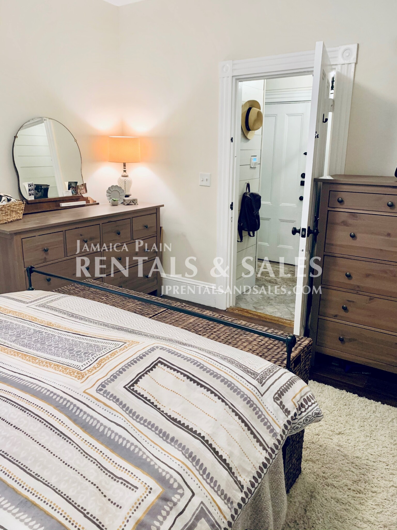 2 bed, 1 bath apartment for rent at 64 Mozart St Unit 1, Jamaica Plain — photo 8 of 14