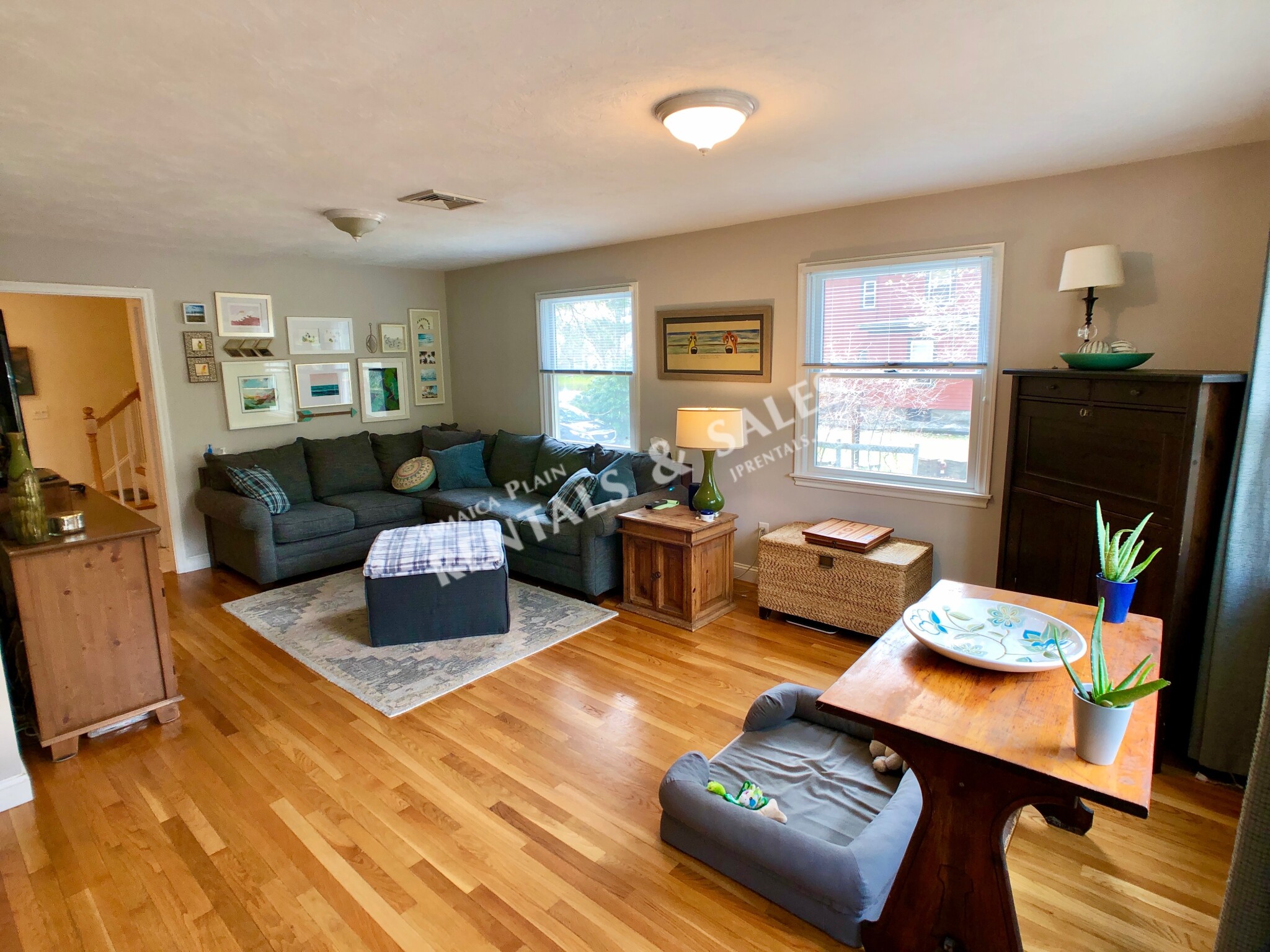 27 Clive St, Jamaica Plain