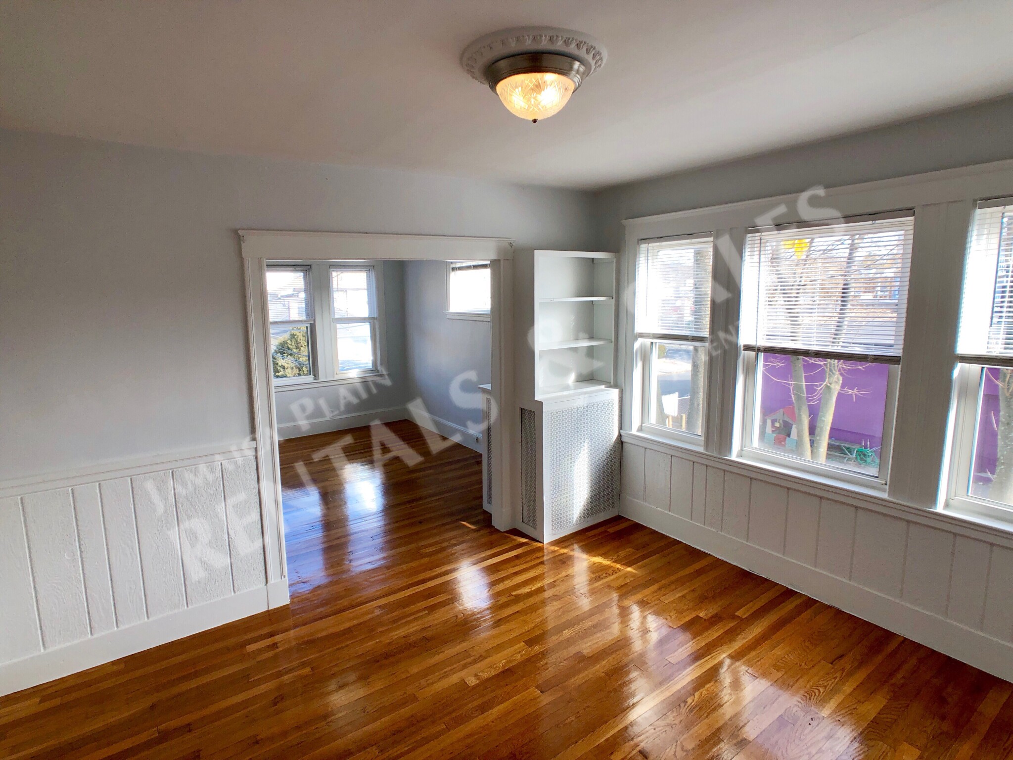 6 Lesher St, Jamaica Plain