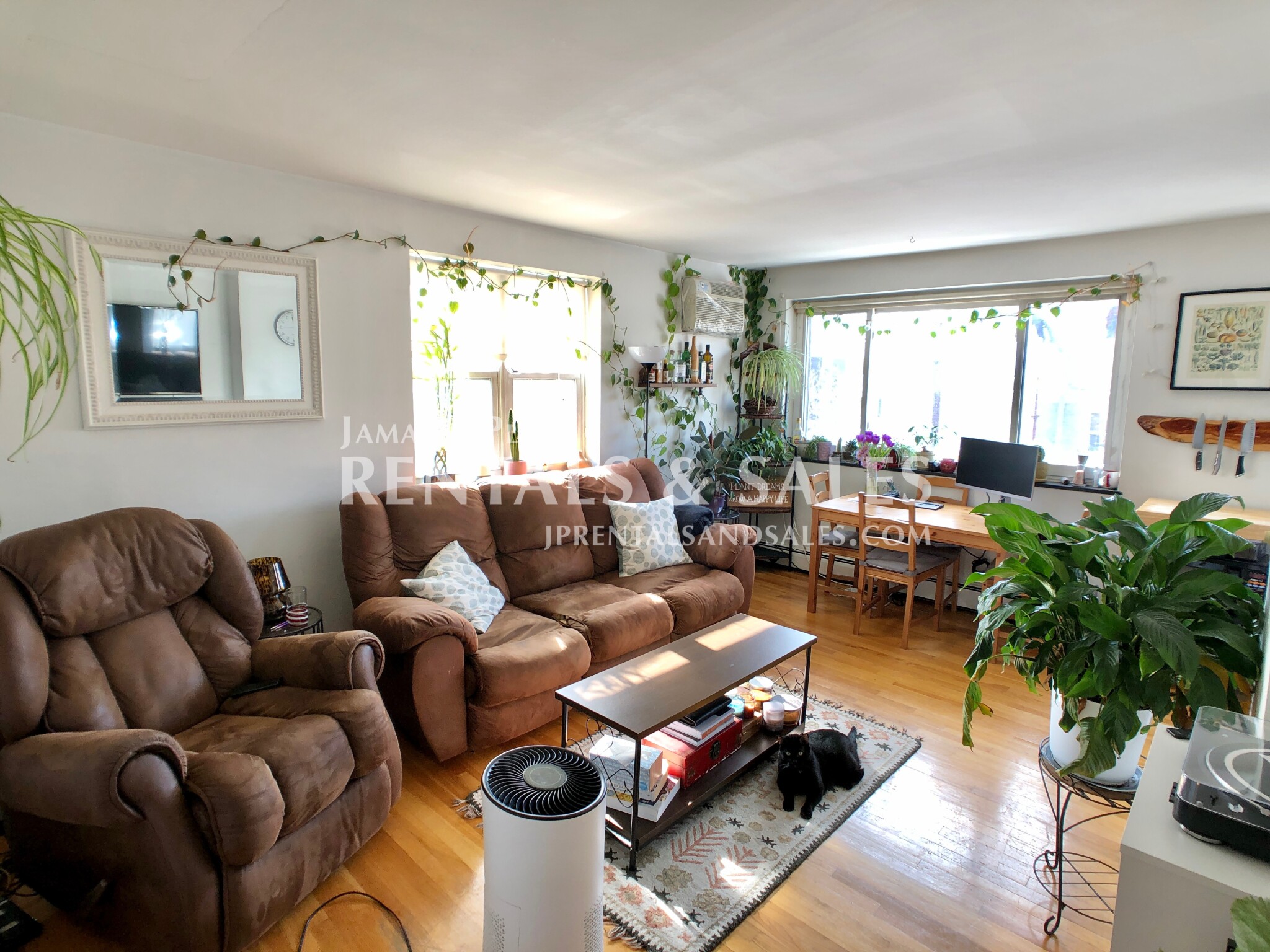 594 Centre St, Jamaica Plain