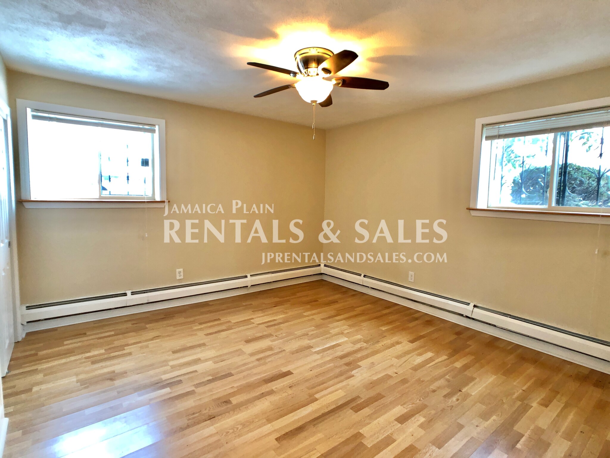 2 bed, 1 bath apartment for rent at 18 Pond St Unit 1, Jamaica Plain — photo 9 of 13