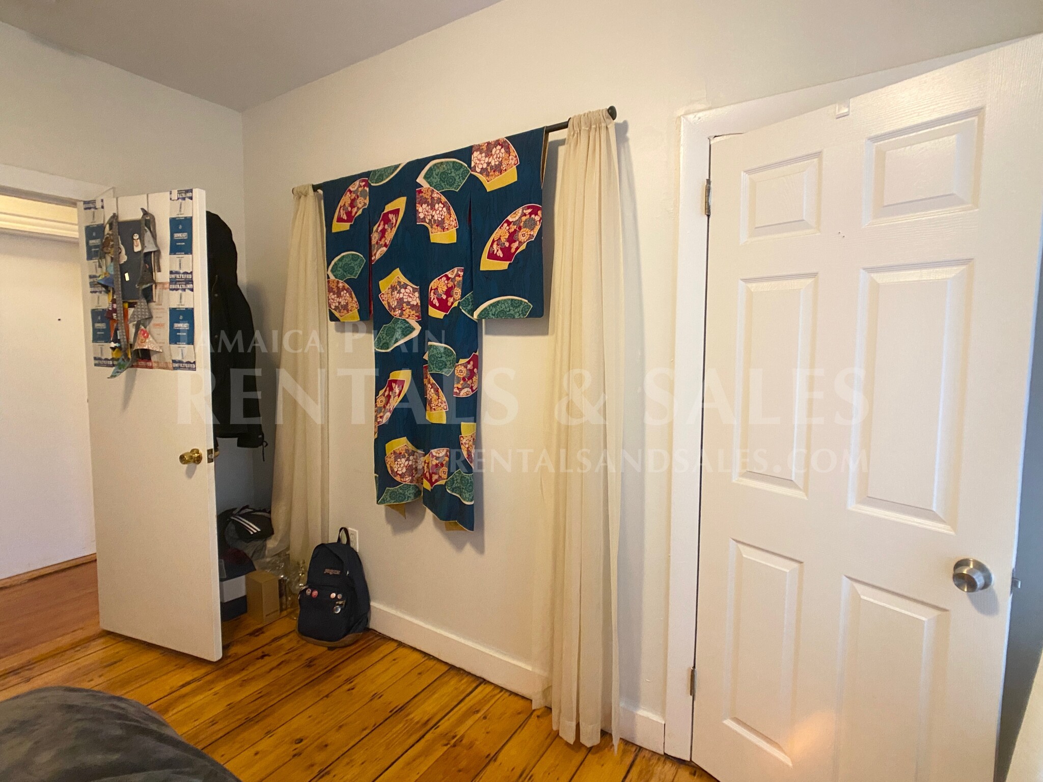 3 bed, 1 bath apartment for rent at 48 Green St Unit 1, Jamaica Plain — photo 12 of 18