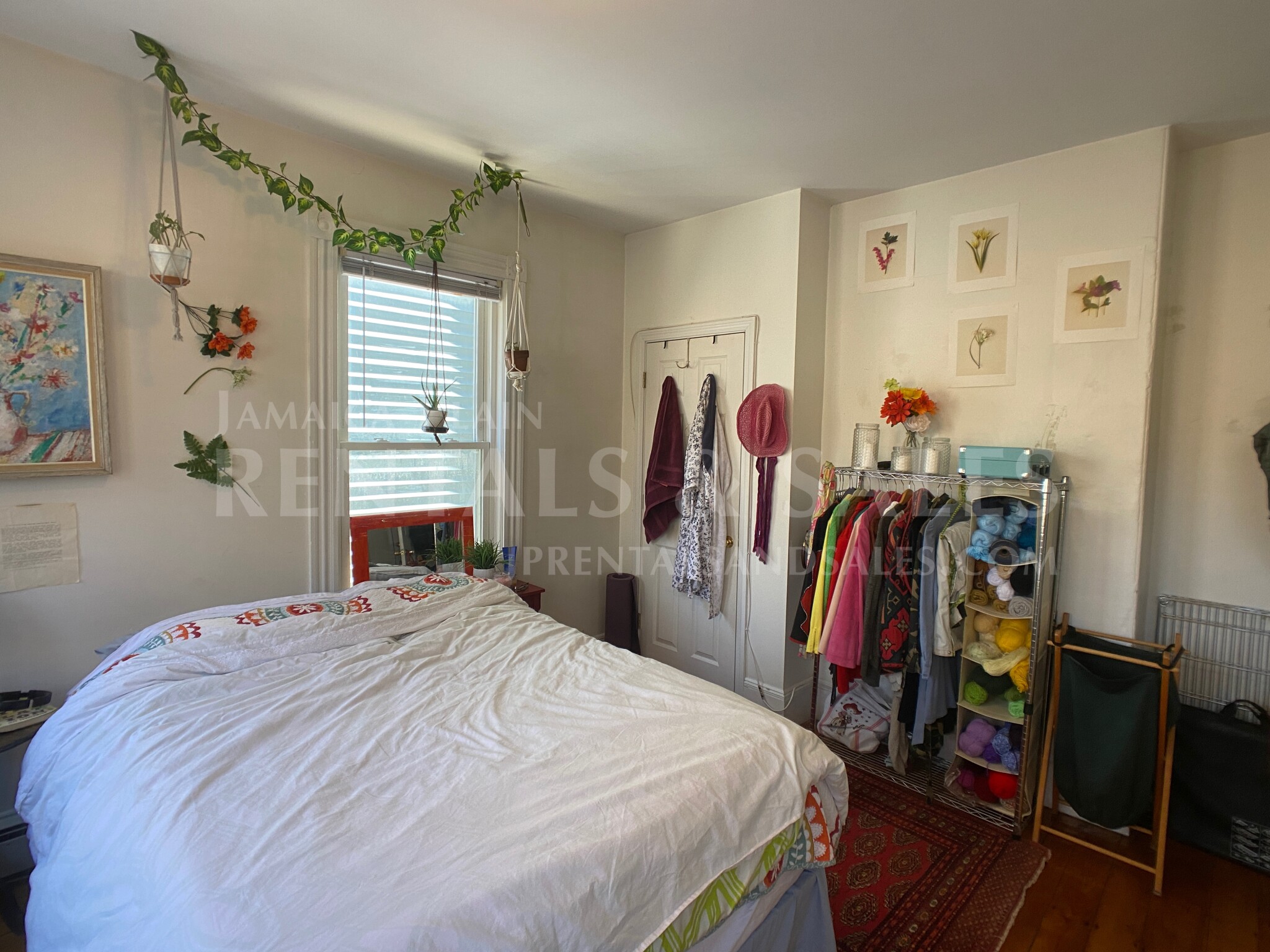4 bed, 1 bath apartment for rent at 32 Fisher Ave Unit 1 CO, Jamaica Plain — photo 9 of 18