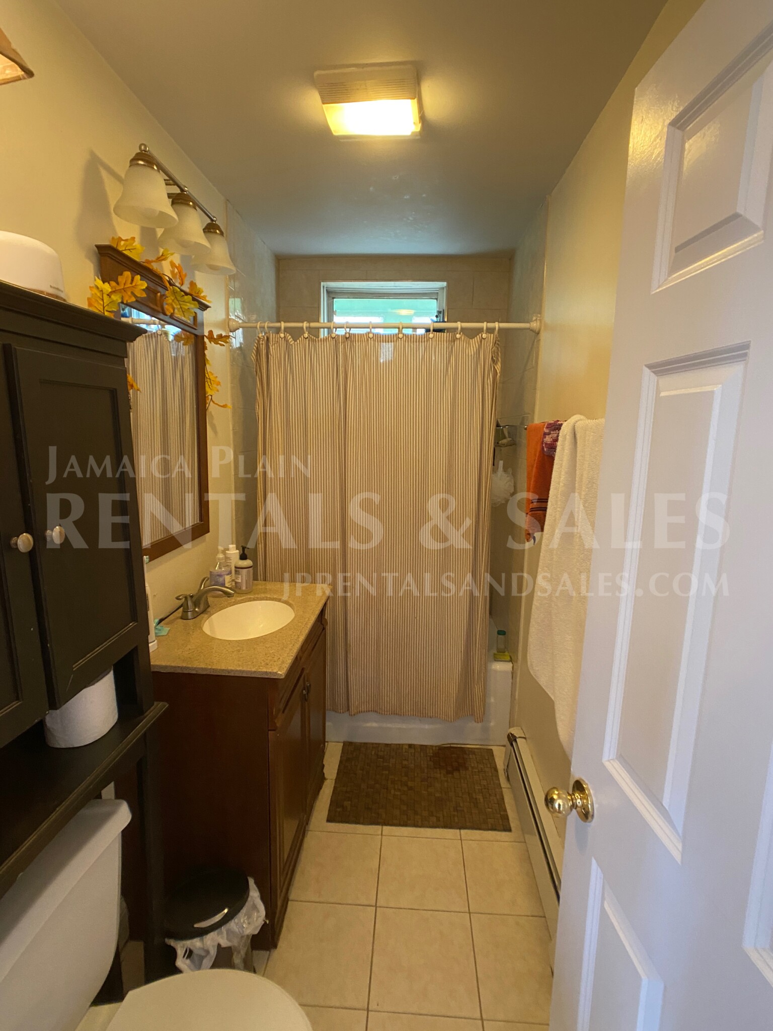 4 bed, 1 bath apartment for rent at 32 Fisher Ave Unit 1 CO, Jamaica Plain — photo 17 of 18