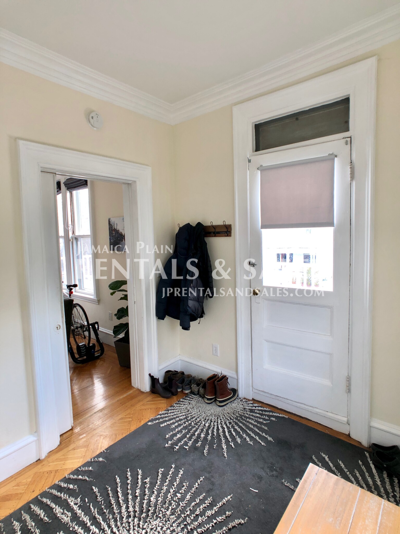 49 Burroughs St, Jamaica Plain