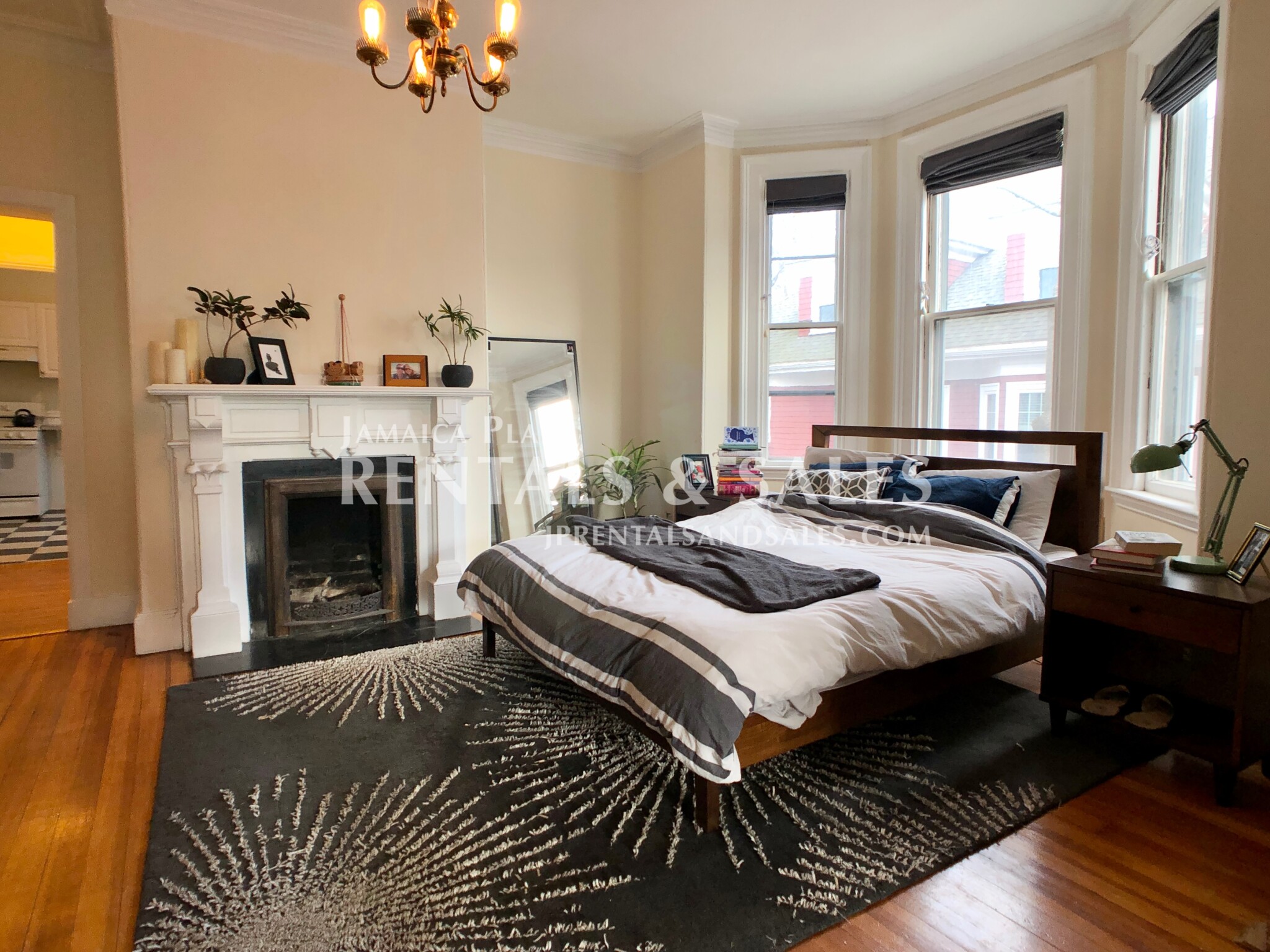 49 Burroughs St, Jamaica Plain