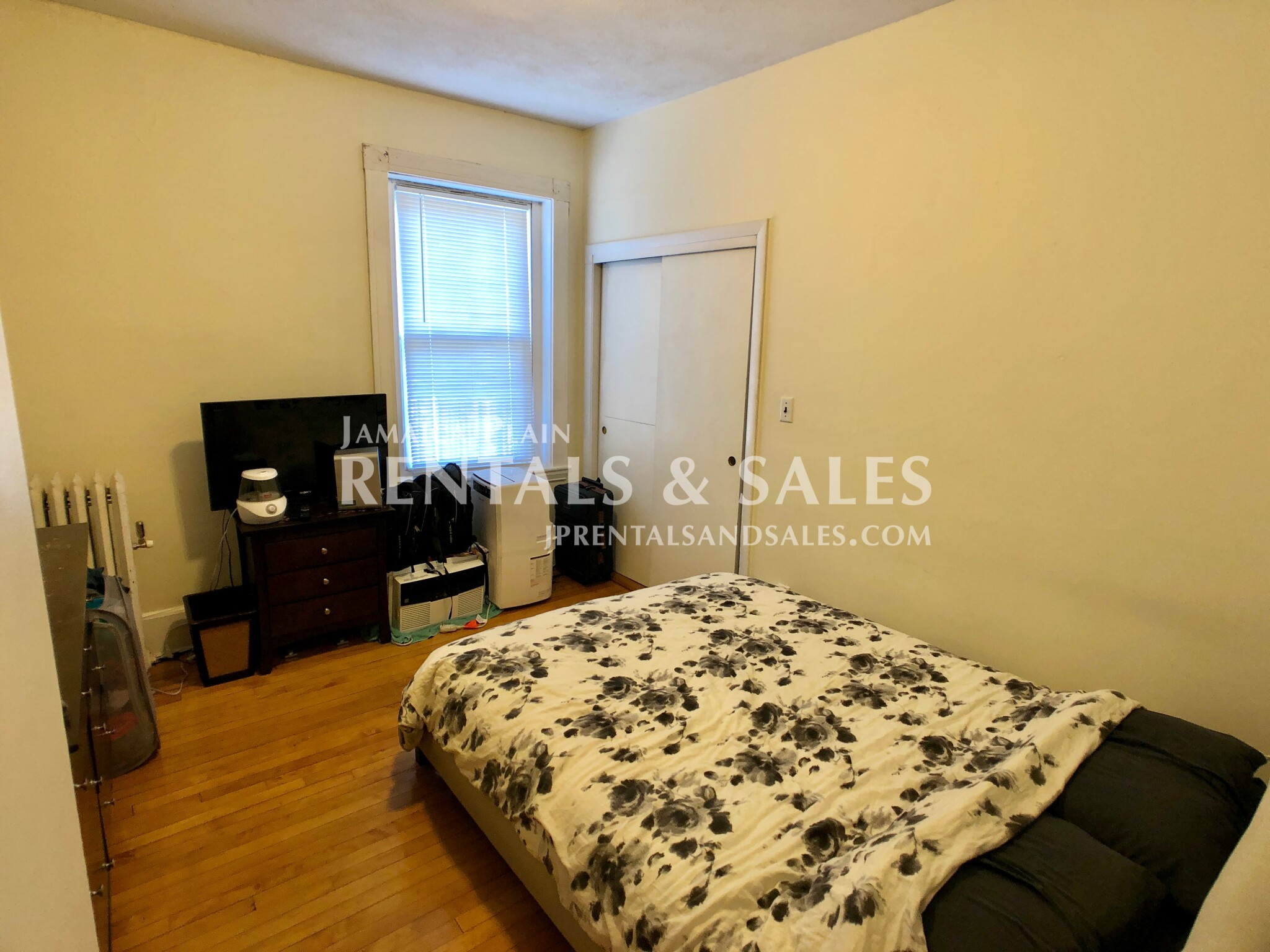 590 Centre St, Jamaica Plain