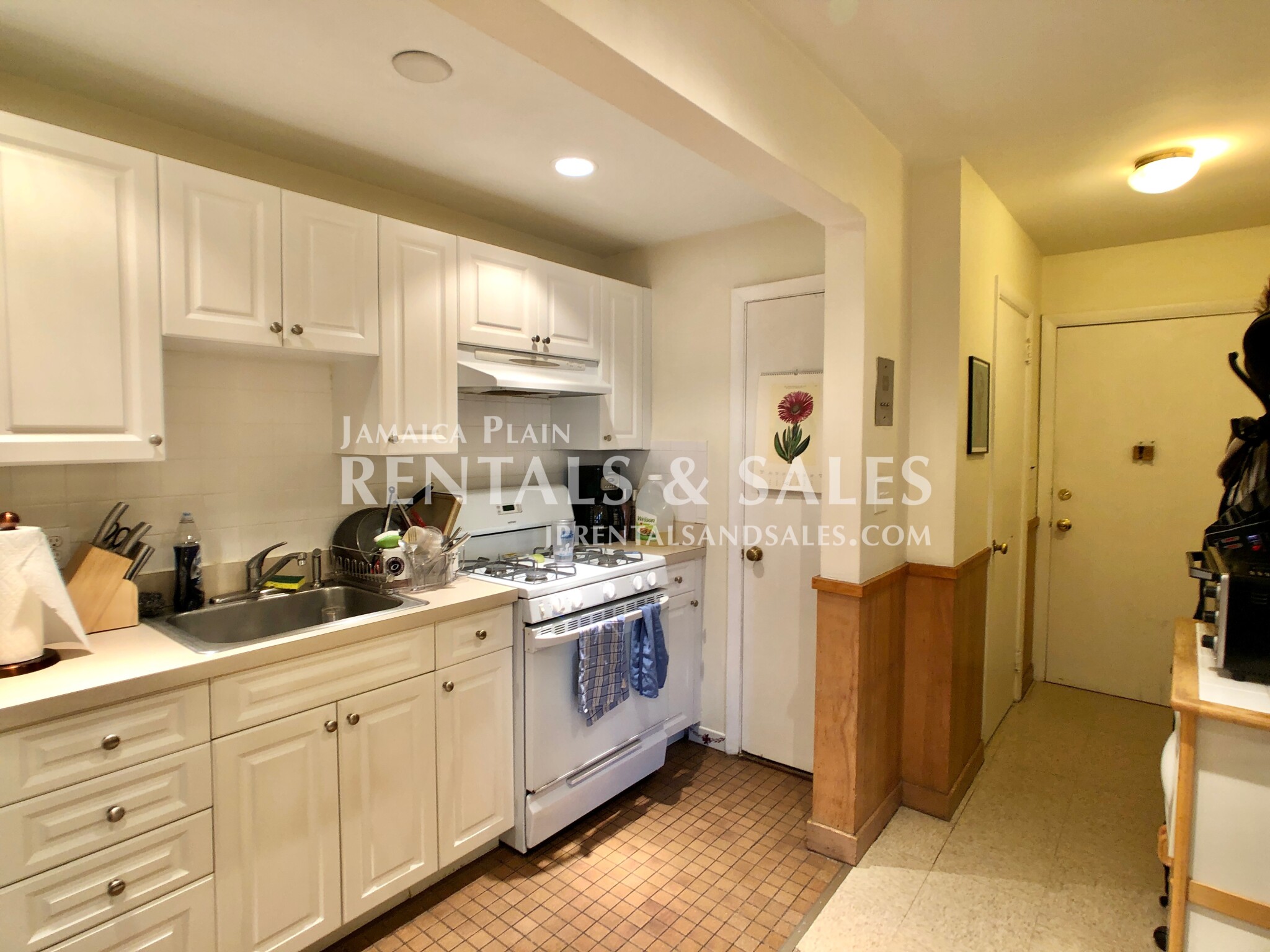 590 Centre St, Jamaica Plain