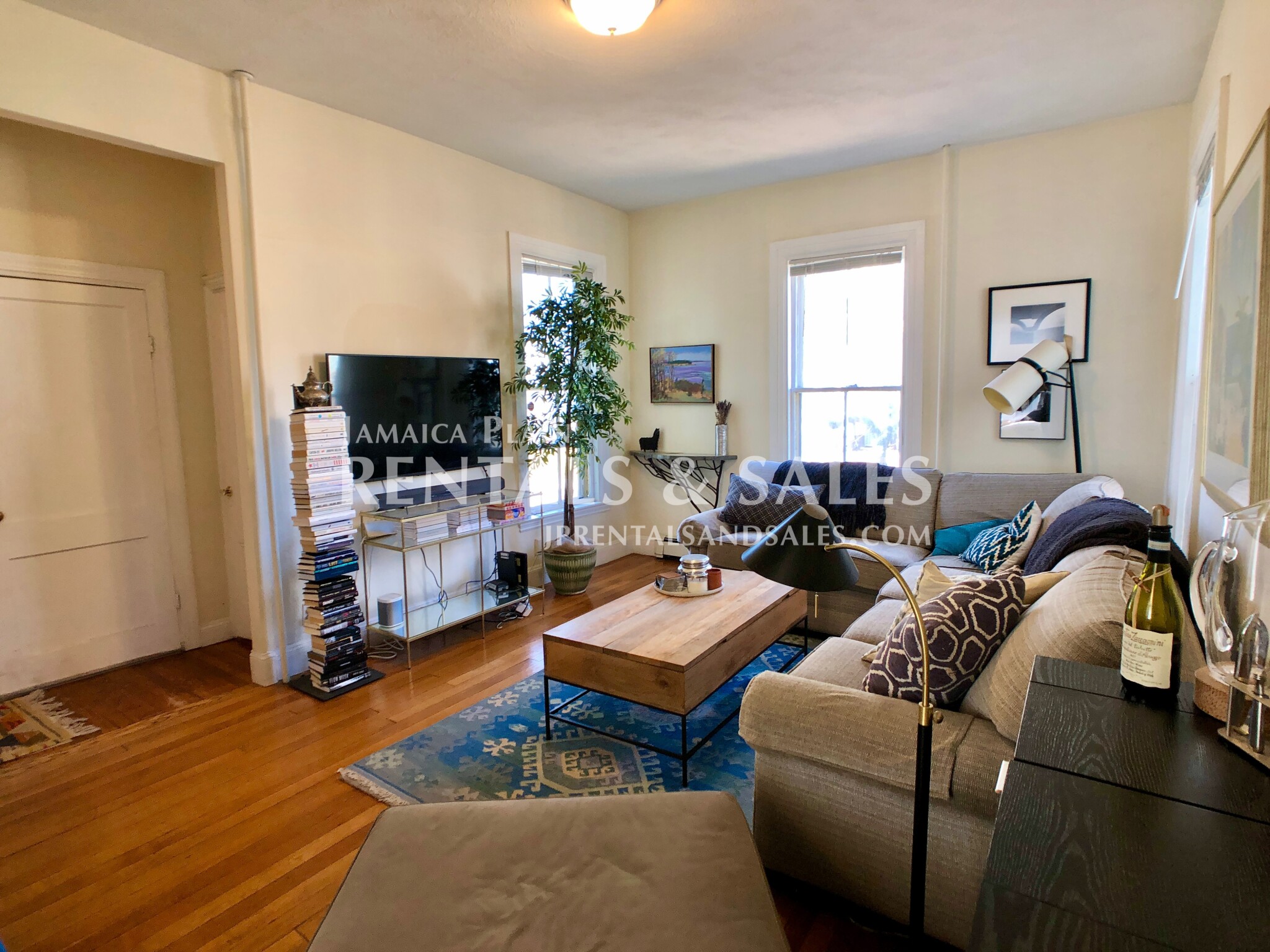 31 Burroughs St, Jamaica Plain