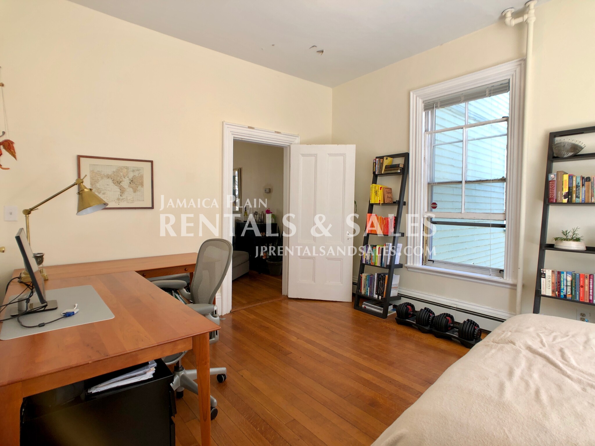 31 Burroughs St, Jamaica Plain