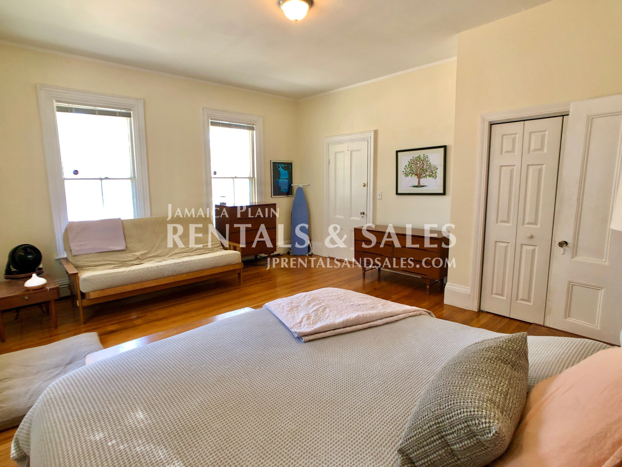 31 Burroughs St, Jamaica Plain