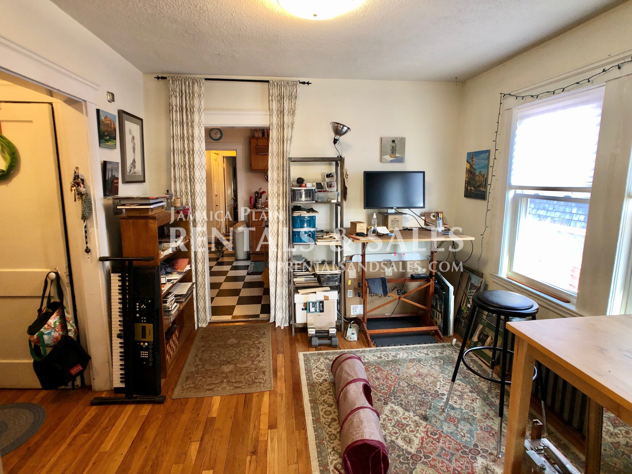 11 Segel St, Jamaica Plain