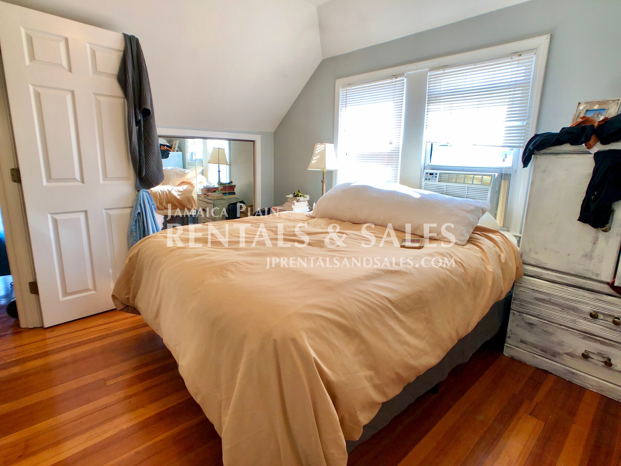 10 Garth Rd, West Roxbury