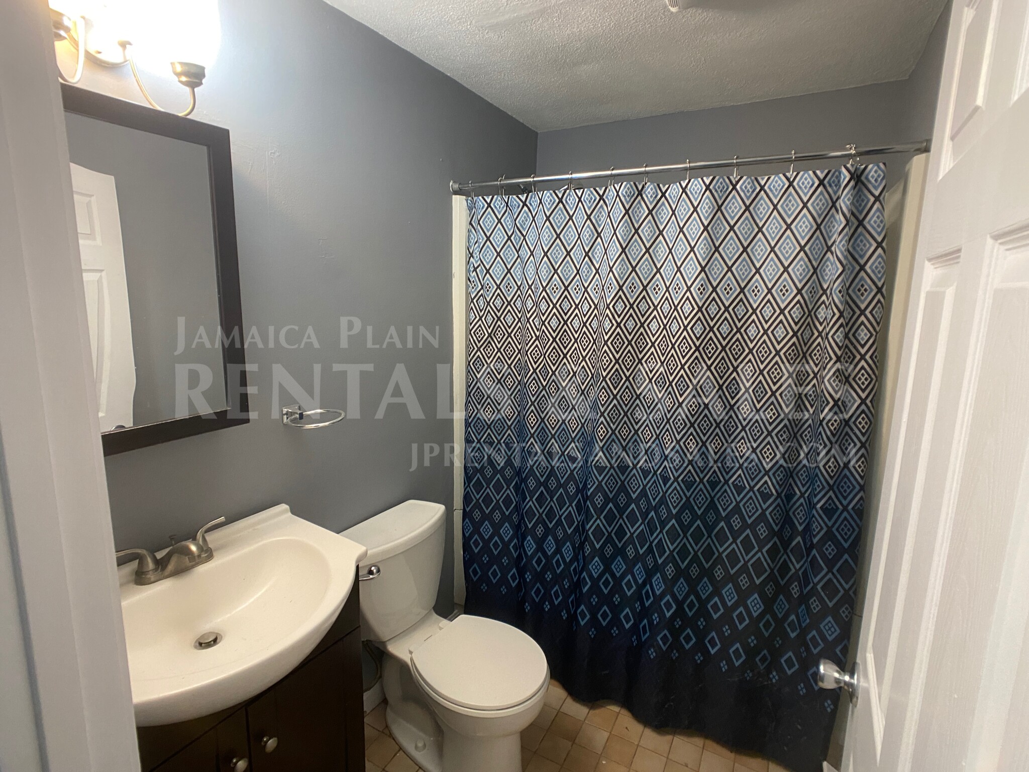 1 bed, 1 bath apartment for rent at 15 Pinedale Rd Unit 4, Roslindale — photo 8 of 11