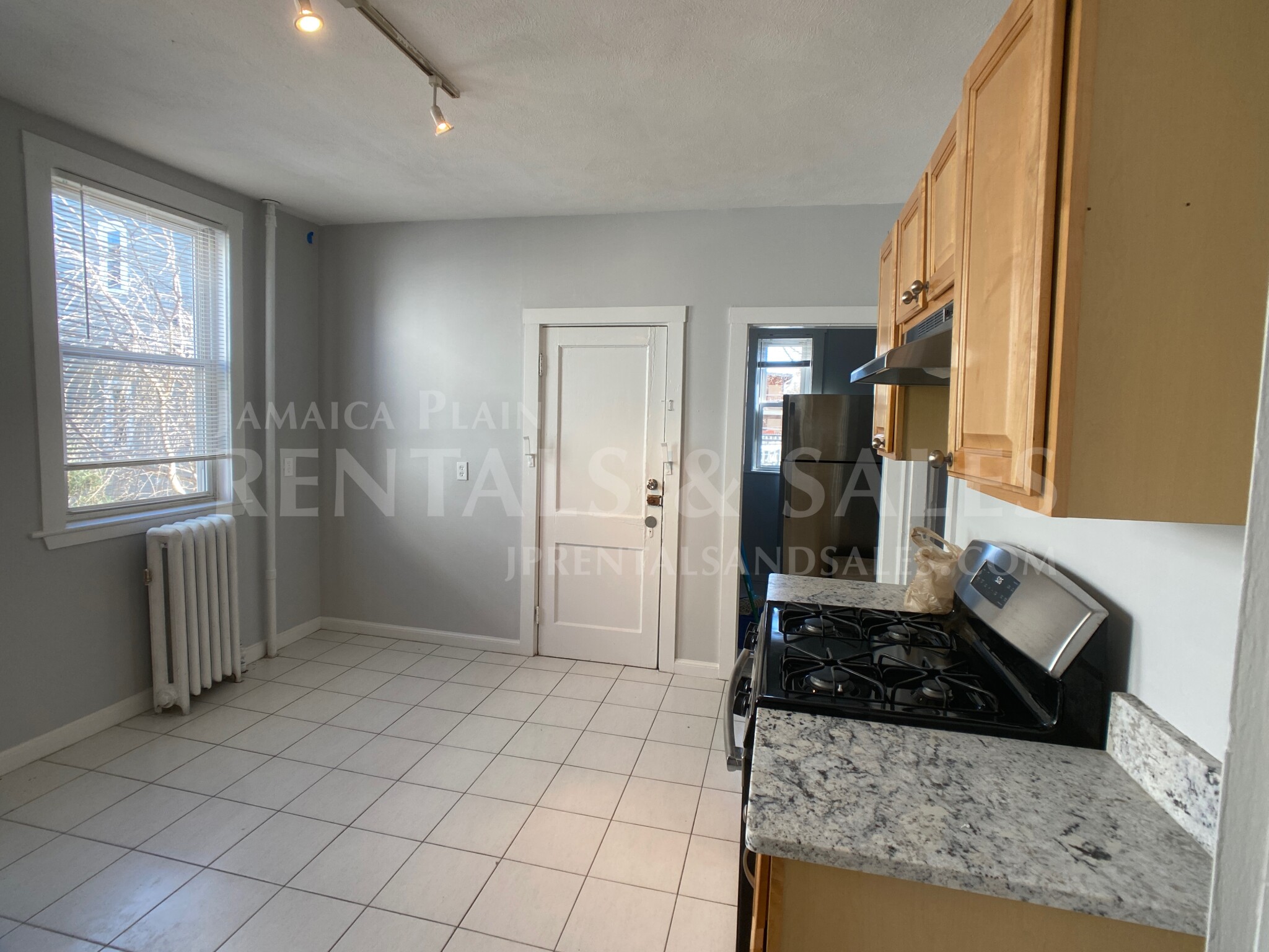 156 South St, Jamaica Plain