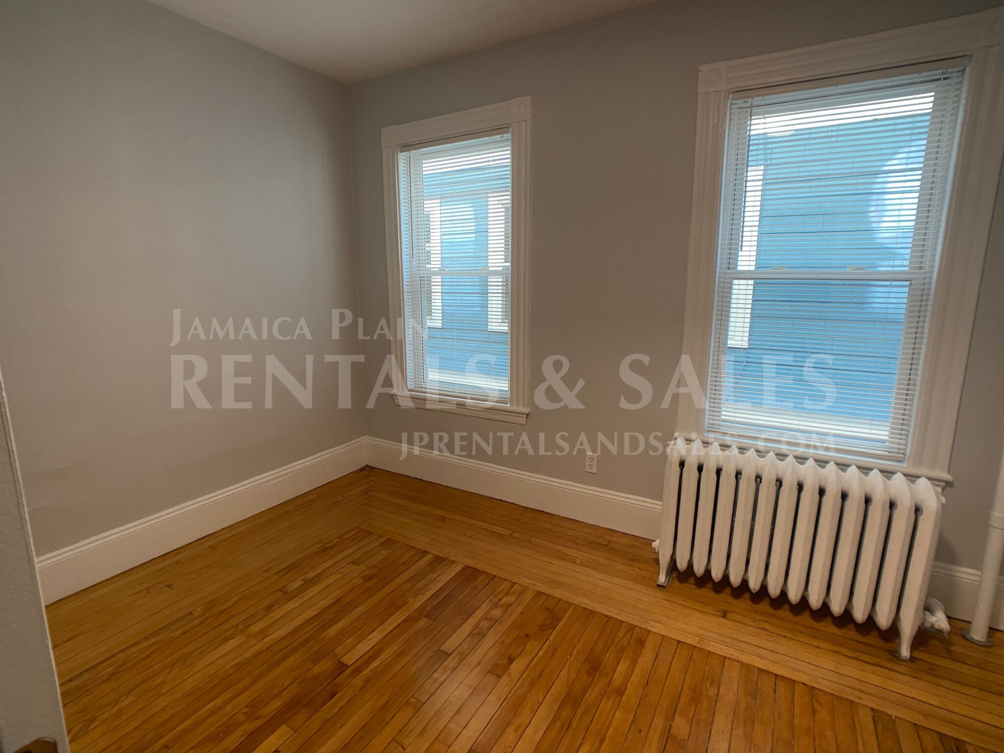 156 South St, Jamaica Plain