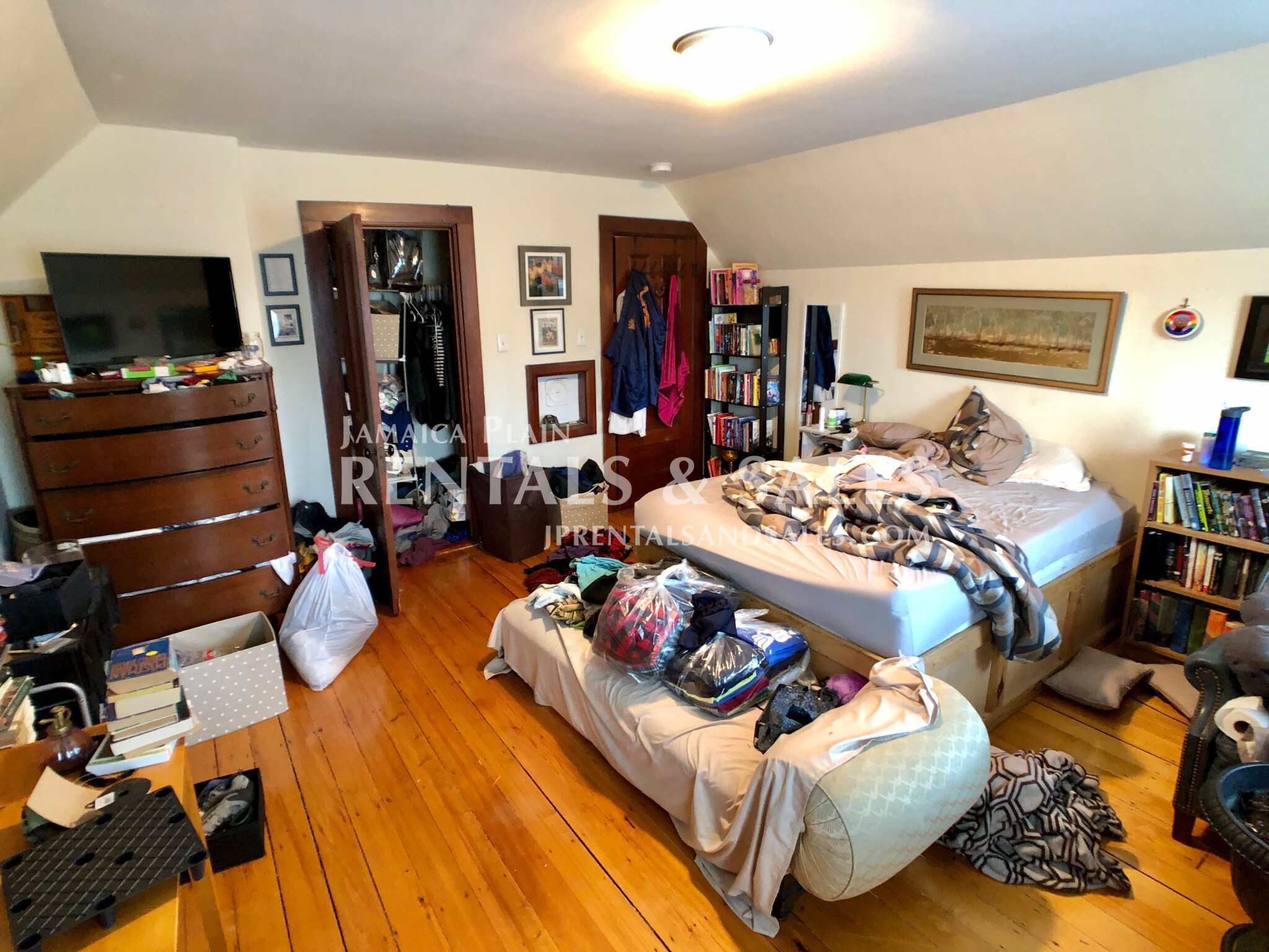 12 Agassiz Park, Jamaica Plain