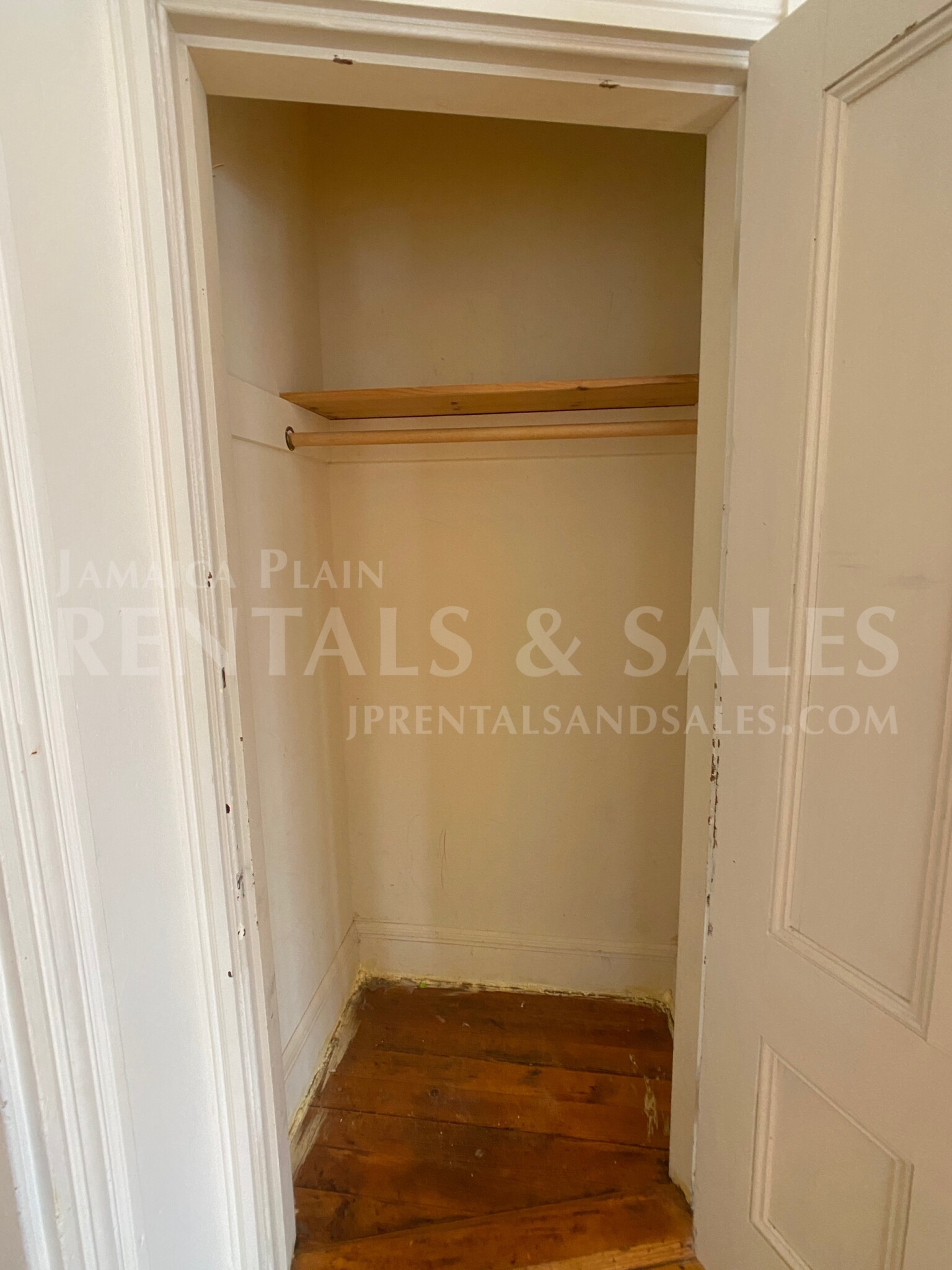 3 bed, 1 bath apartment for rent at 55 Rossmore Rd Unit 2 CO, Jamaica Plain — photo 14 of 16