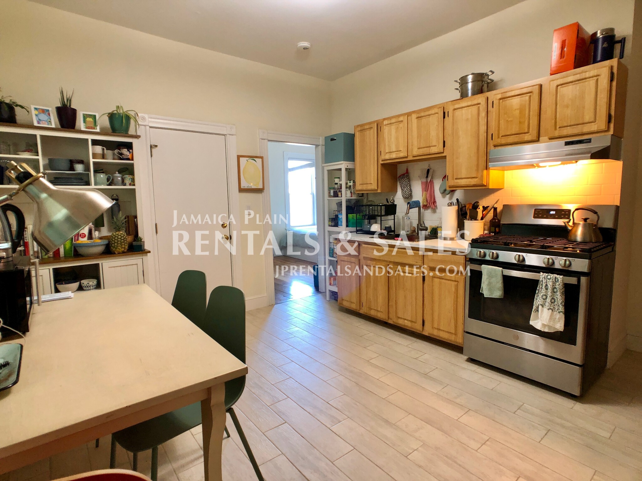 30 Sheridan St, Jamaica Plain